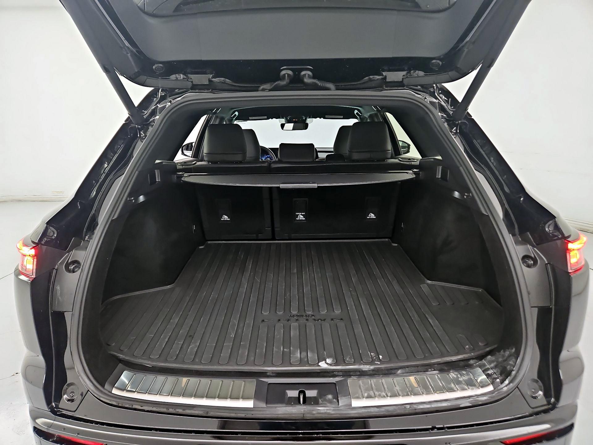 Thumbnail: 2025 Toyota Crown Signia - 20