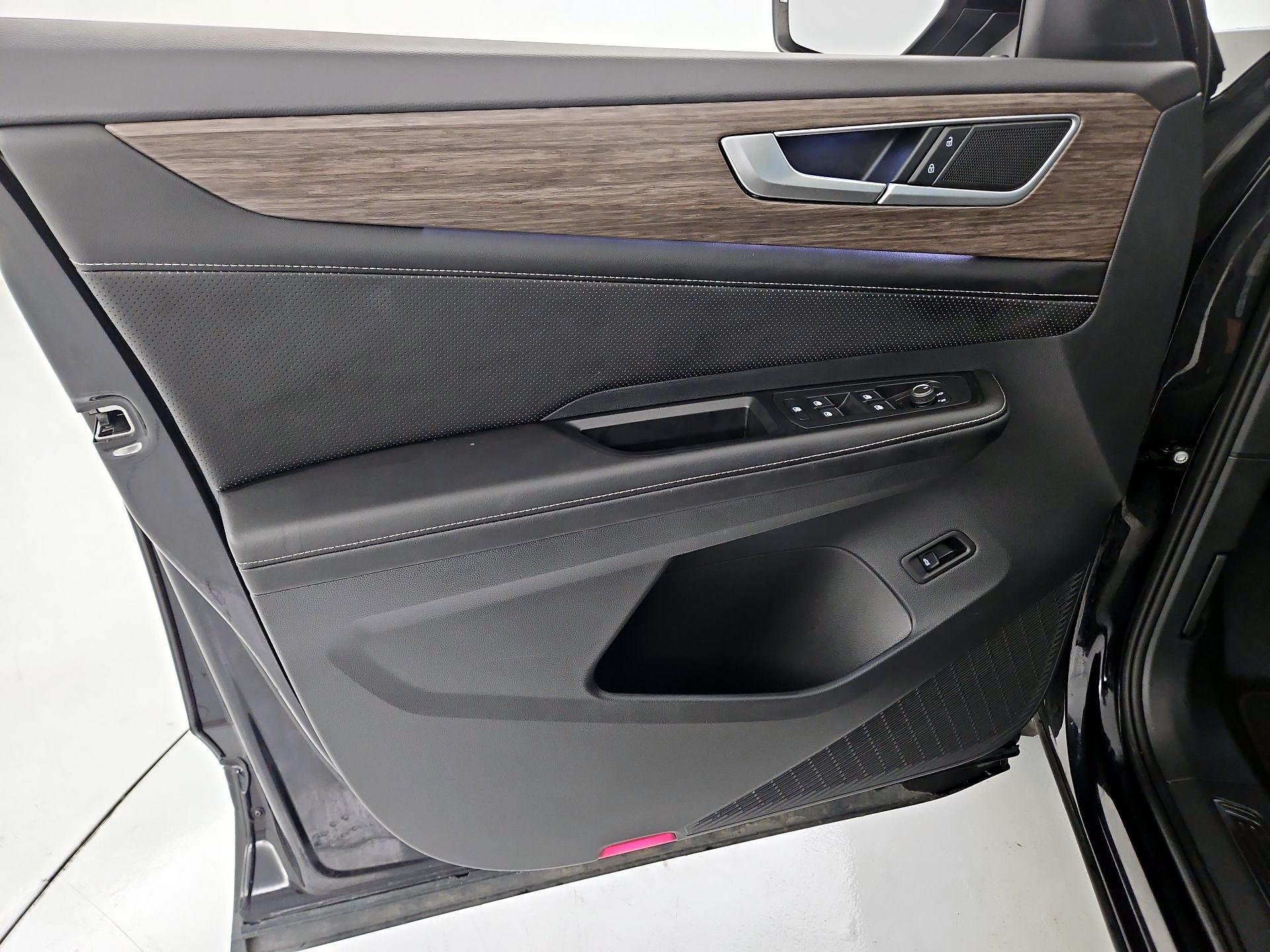 Thumbnail: 2024 Volkswagen Atlas - 12