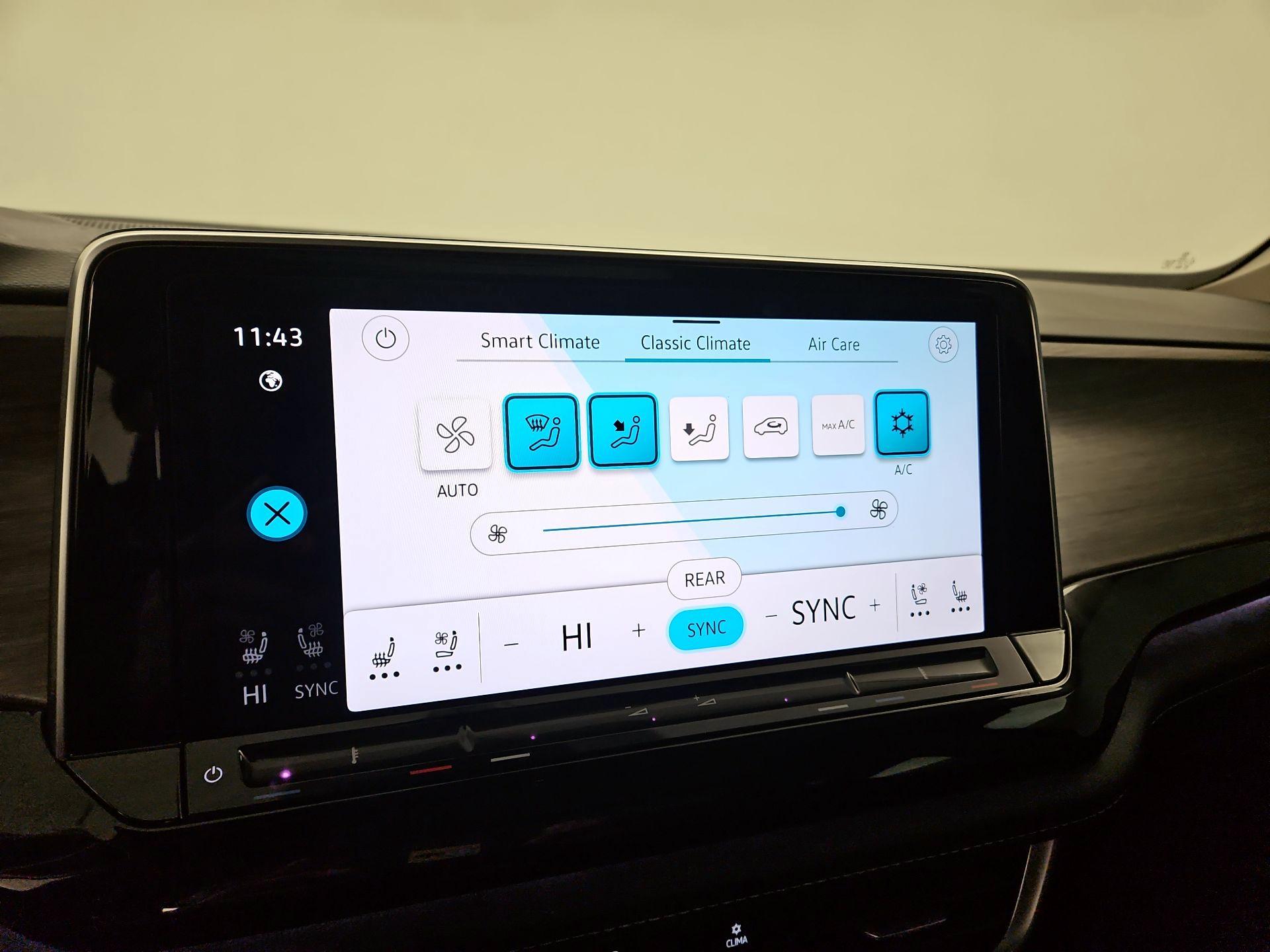 Thumbnail: 2024 Volkswagen Atlas - 16