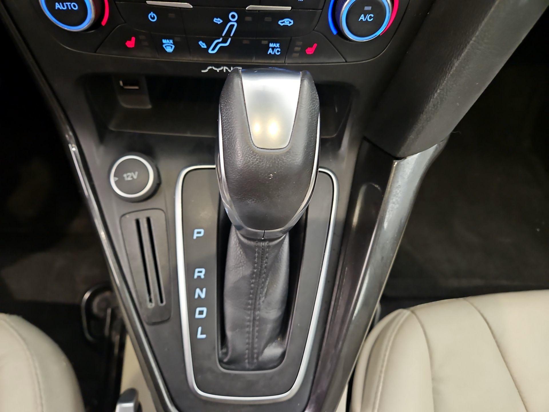 Thumbnail: 2016 Ford Focus - 18