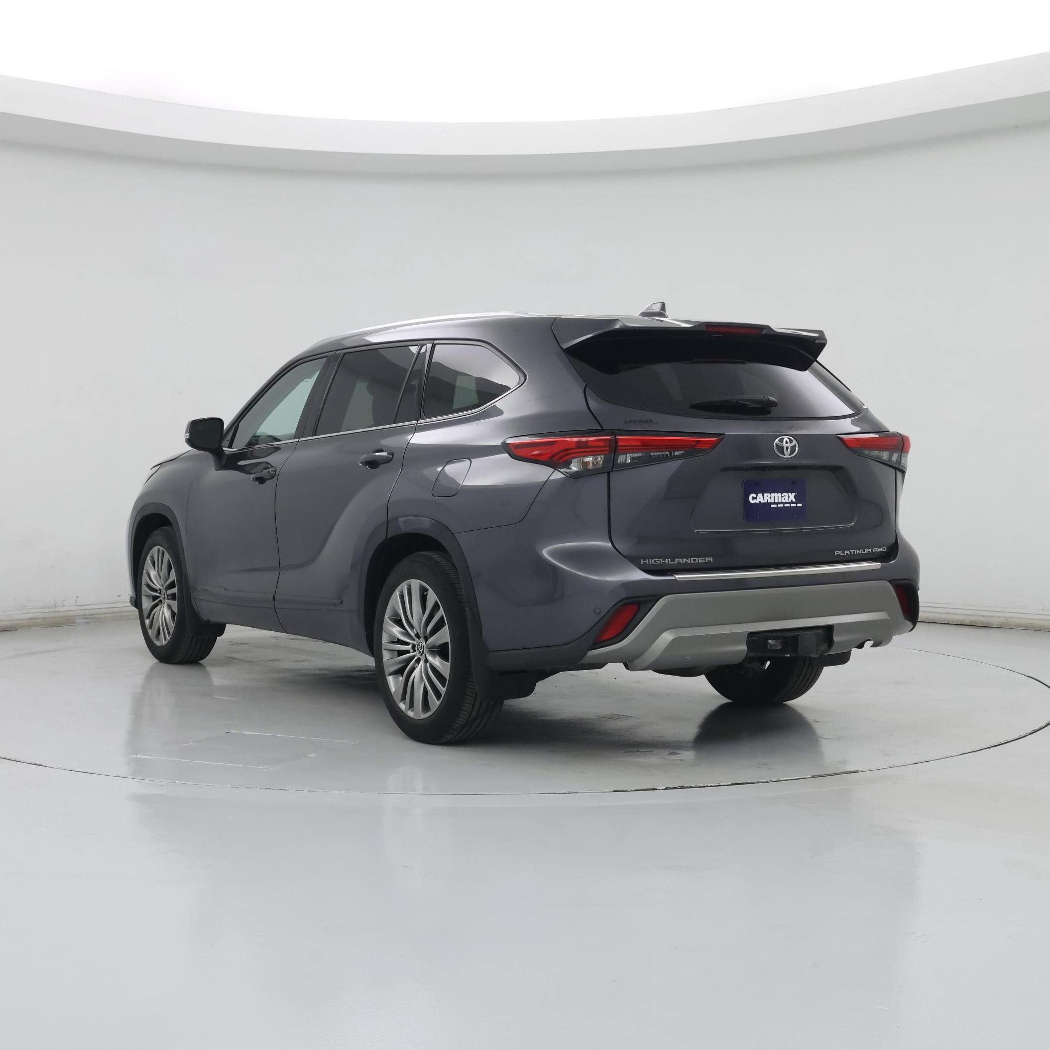 Thumbnail: 2022 Toyota Highlander - 2