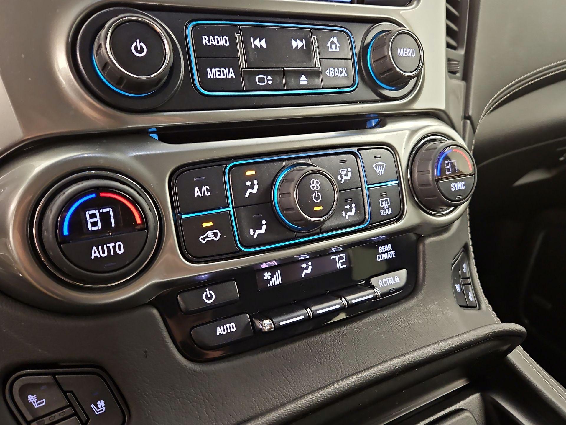 Thumbnail: 2018 Chevrolet Suburban - 17