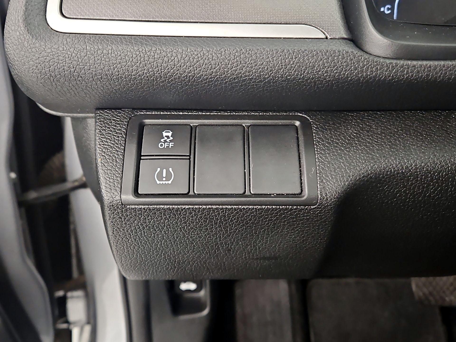 Thumbnail: 2016 Honda Civic - 13