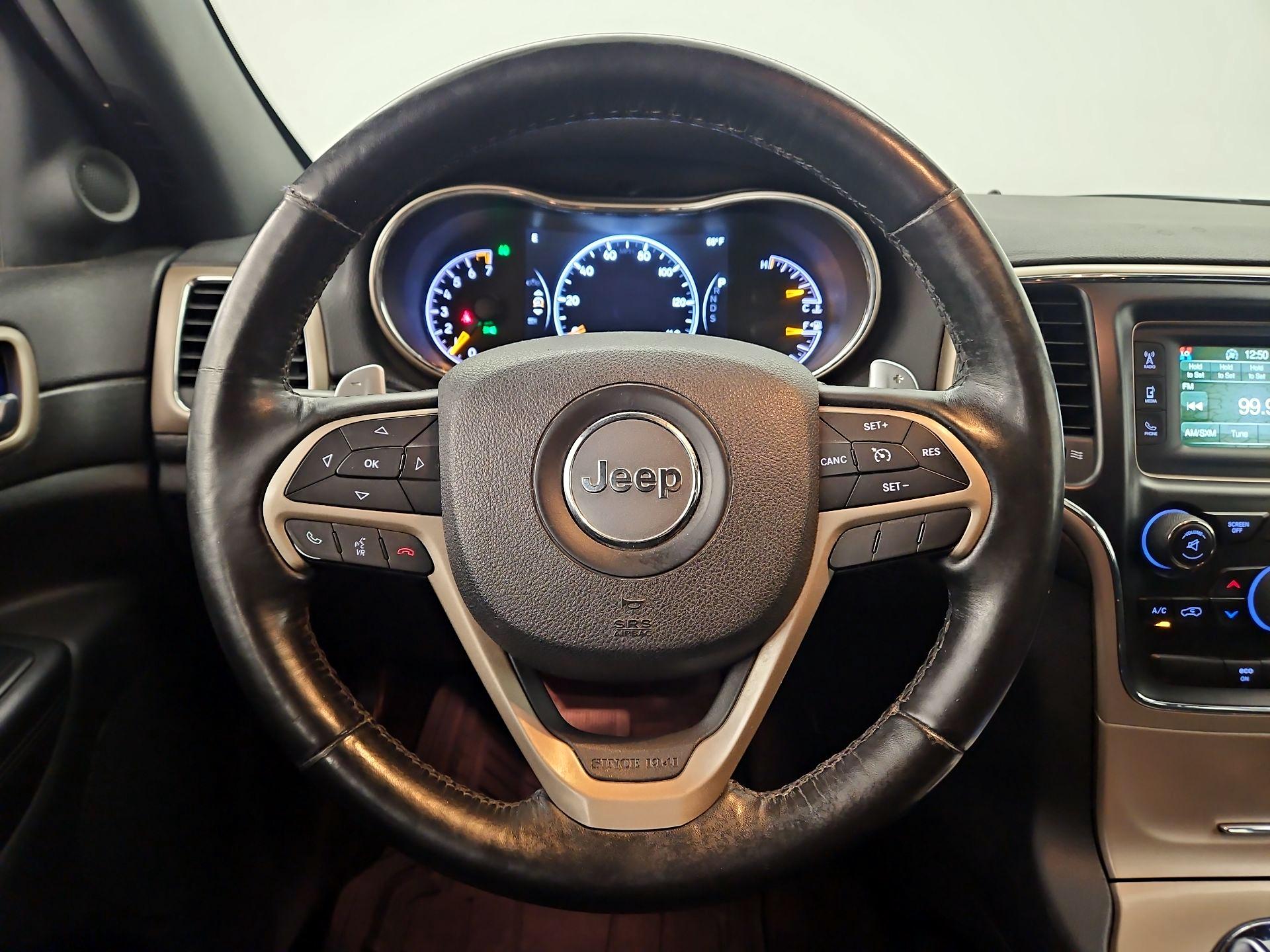 Thumbnail: 2015 Jeep Grand Cherokee - 10