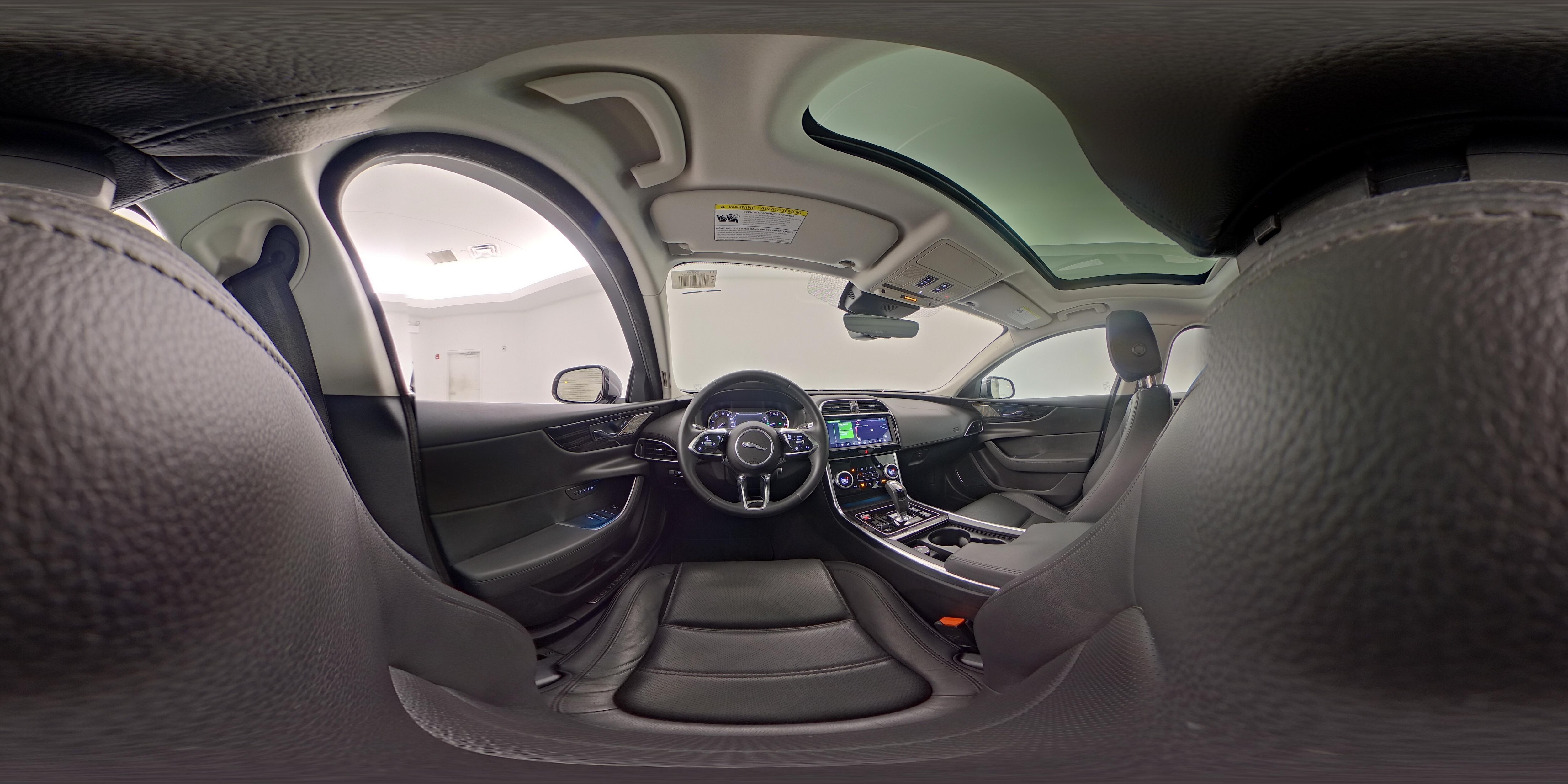 2020 Jaguar XE S - Photo 27