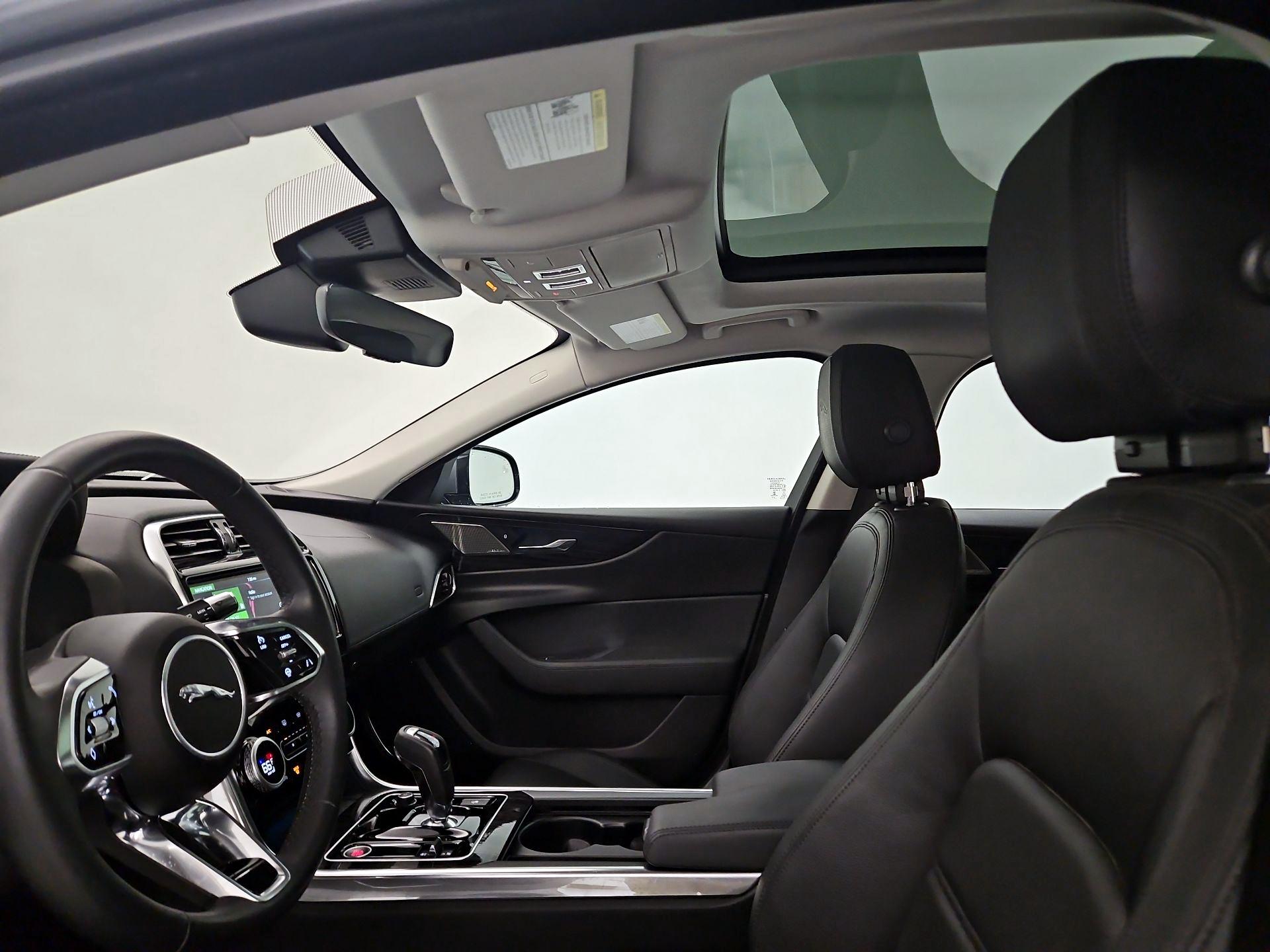 Thumbnail: 2020 Jaguar XE - 19