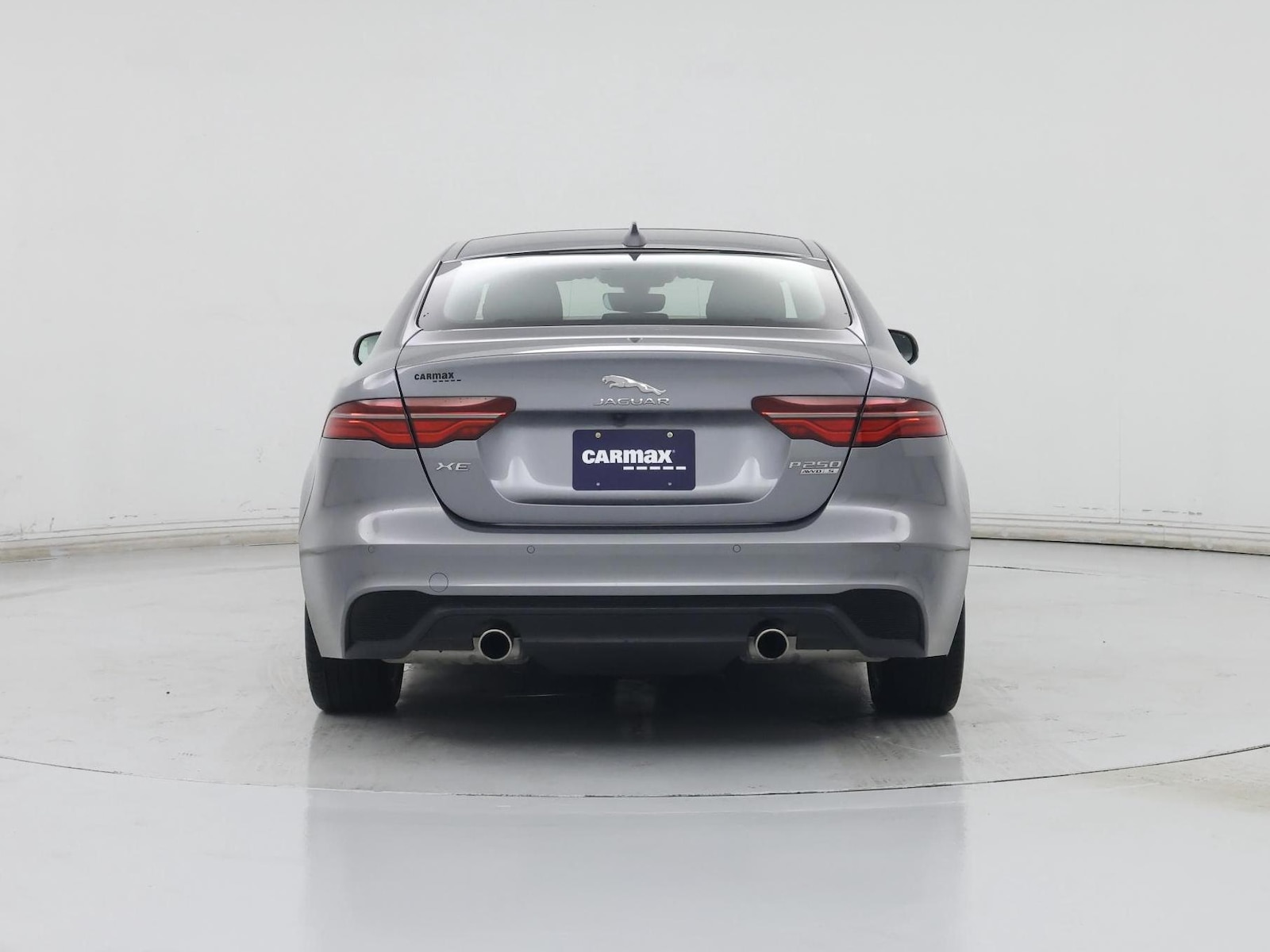 2020 Jaguar XE S - Photo 7