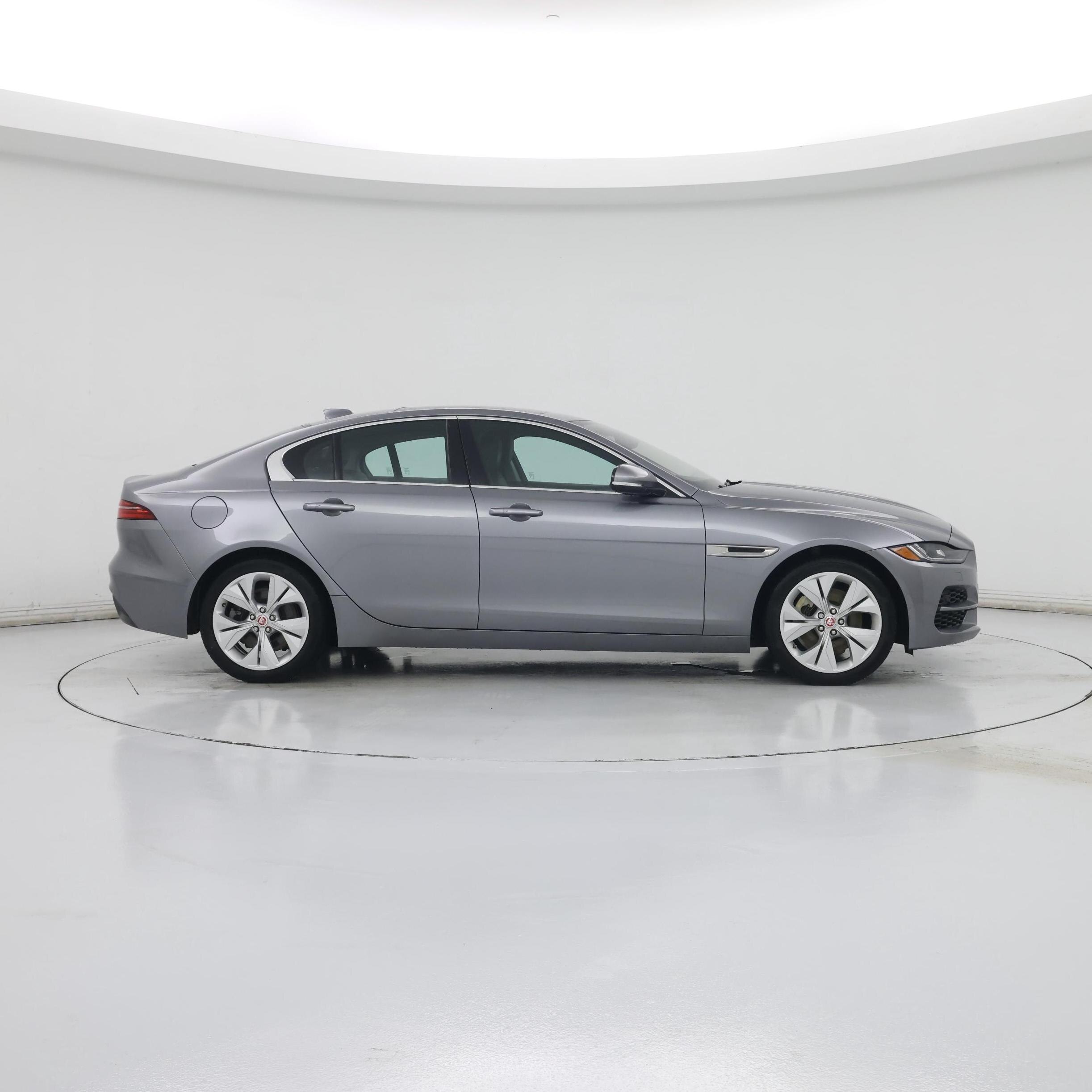 Thumbnail: 2020 Jaguar XE - 7