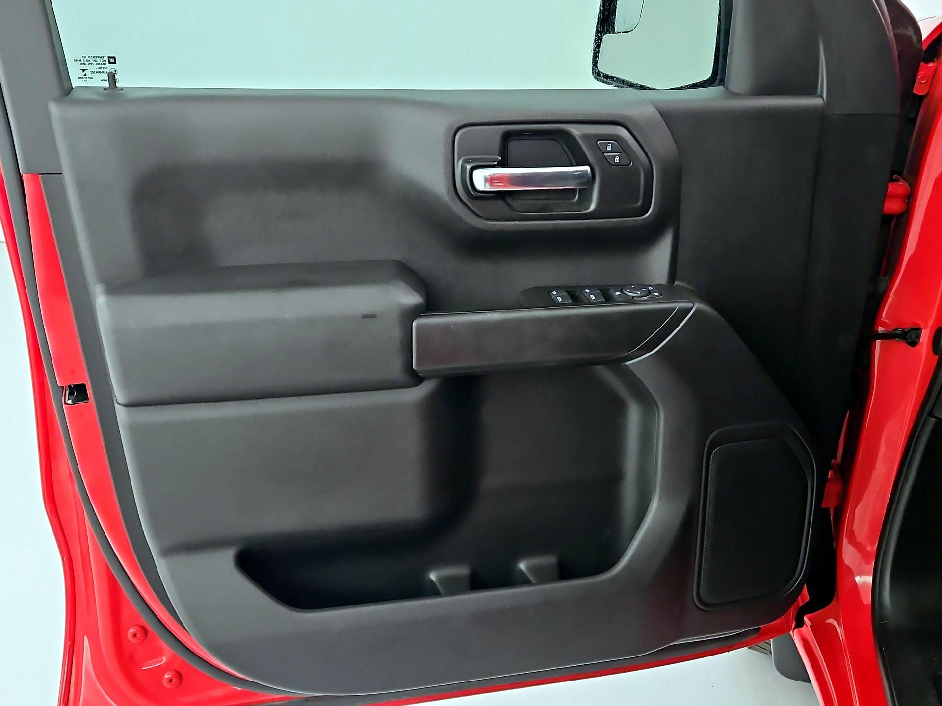 Thumbnail: 2020 Chevrolet Silverado 1500 - 12