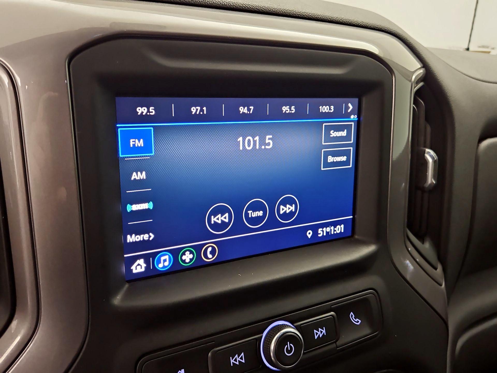 Thumbnail: 2020 Chevrolet Silverado 1500 - 15