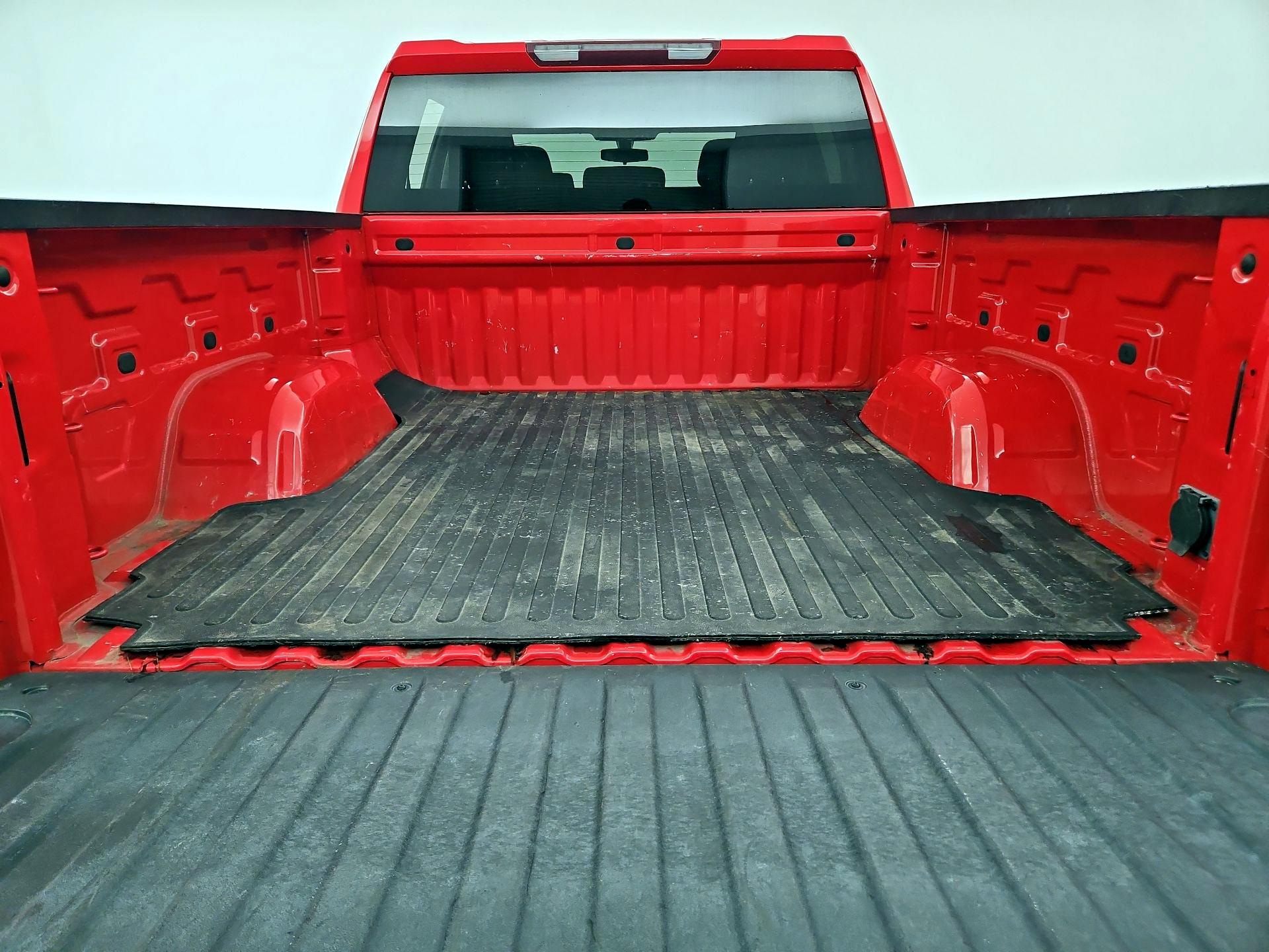 Thumbnail: 2020 Chevrolet Silverado 1500 - 20