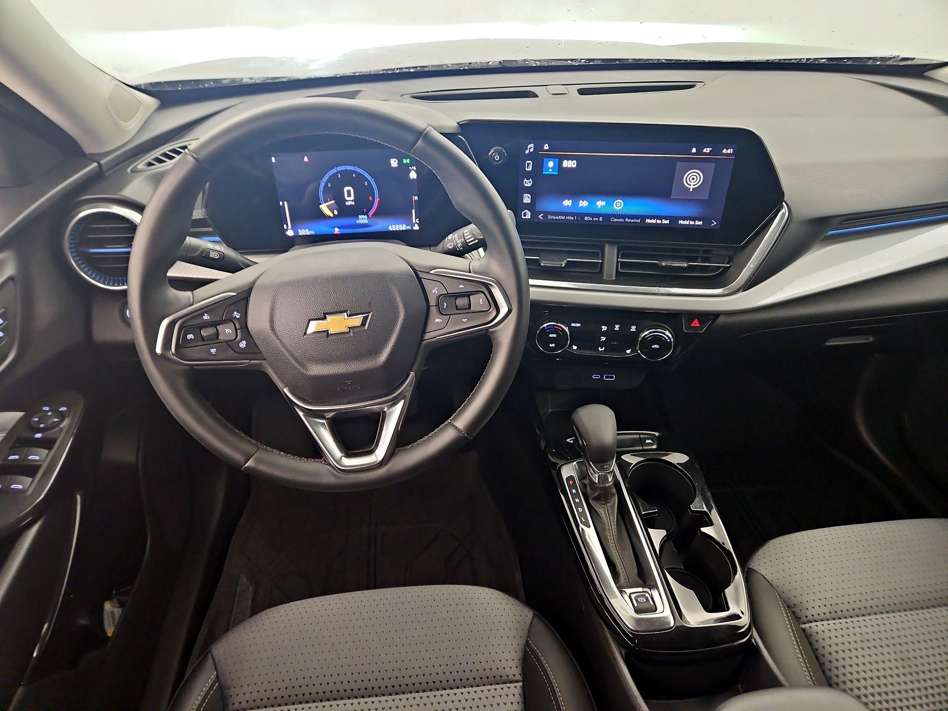 Thumbnail: 2024 Chevrolet Trax - 9