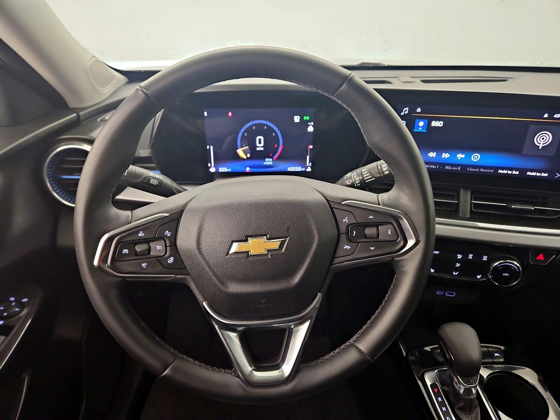 Thumbnail: 2024 Chevrolet Trax - 10