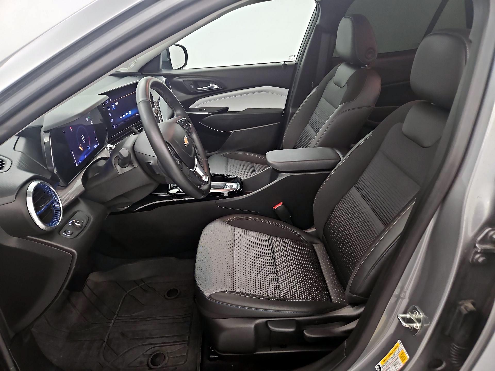 Thumbnail: 2024 Chevrolet Trax - 11