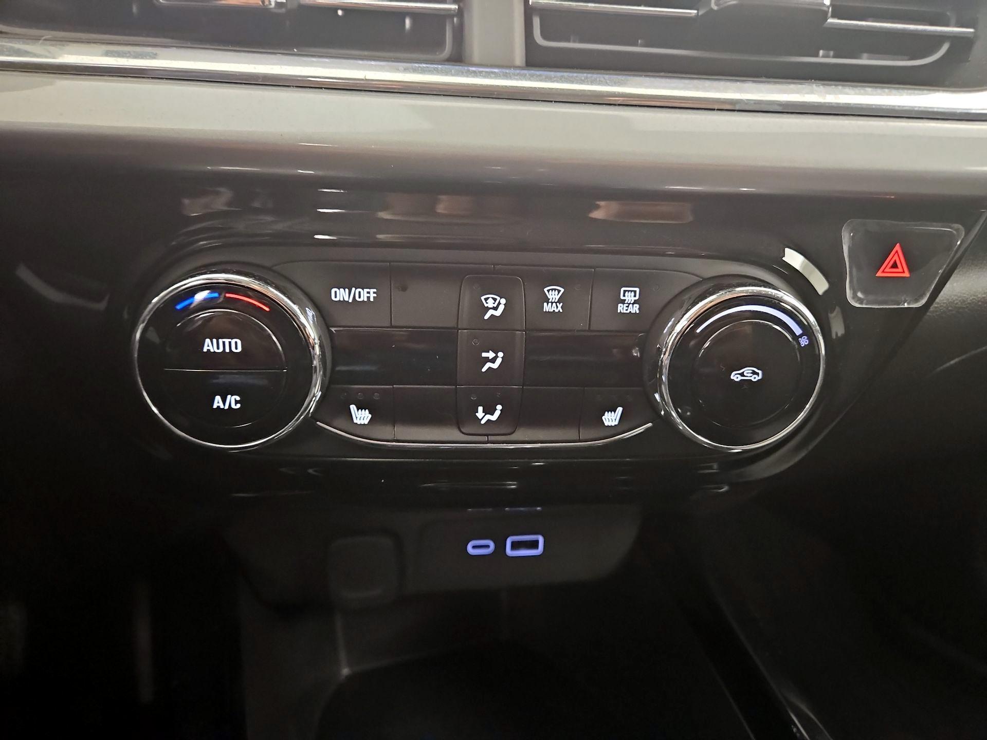 Thumbnail: 2024 Chevrolet Trax - 16