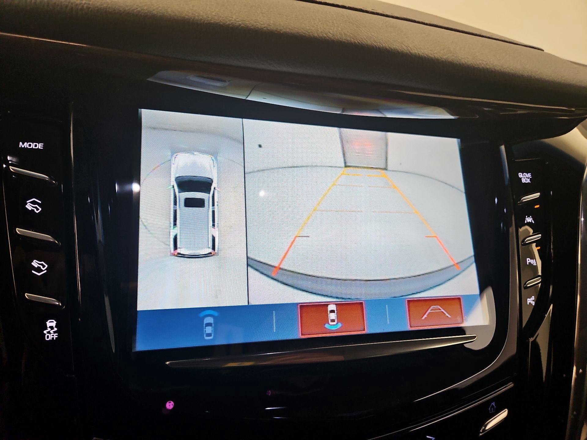 Thumbnail: 2018 Cadillac Escalade - 15