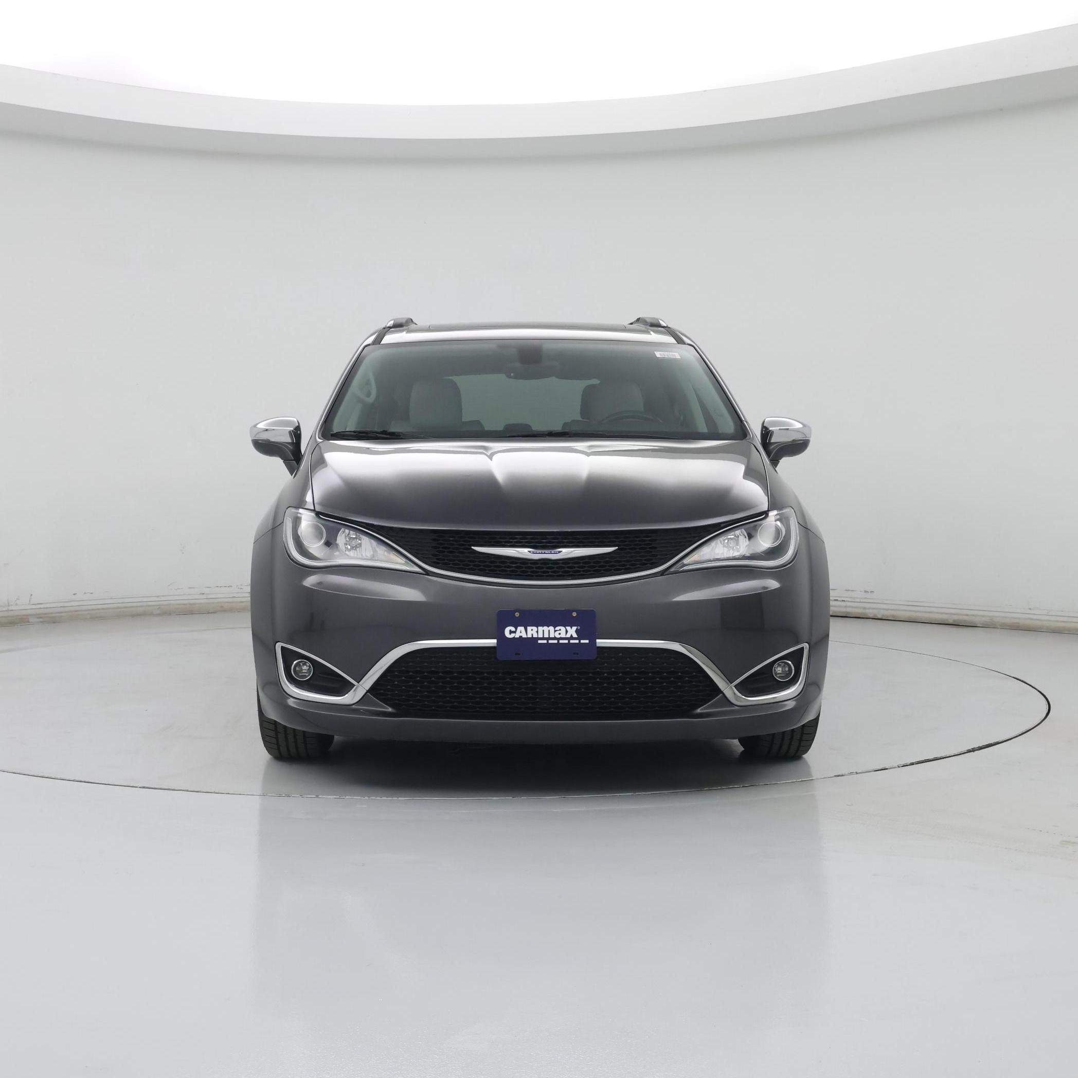 Thumbnail: 2018 Chrysler Pacifica - 5