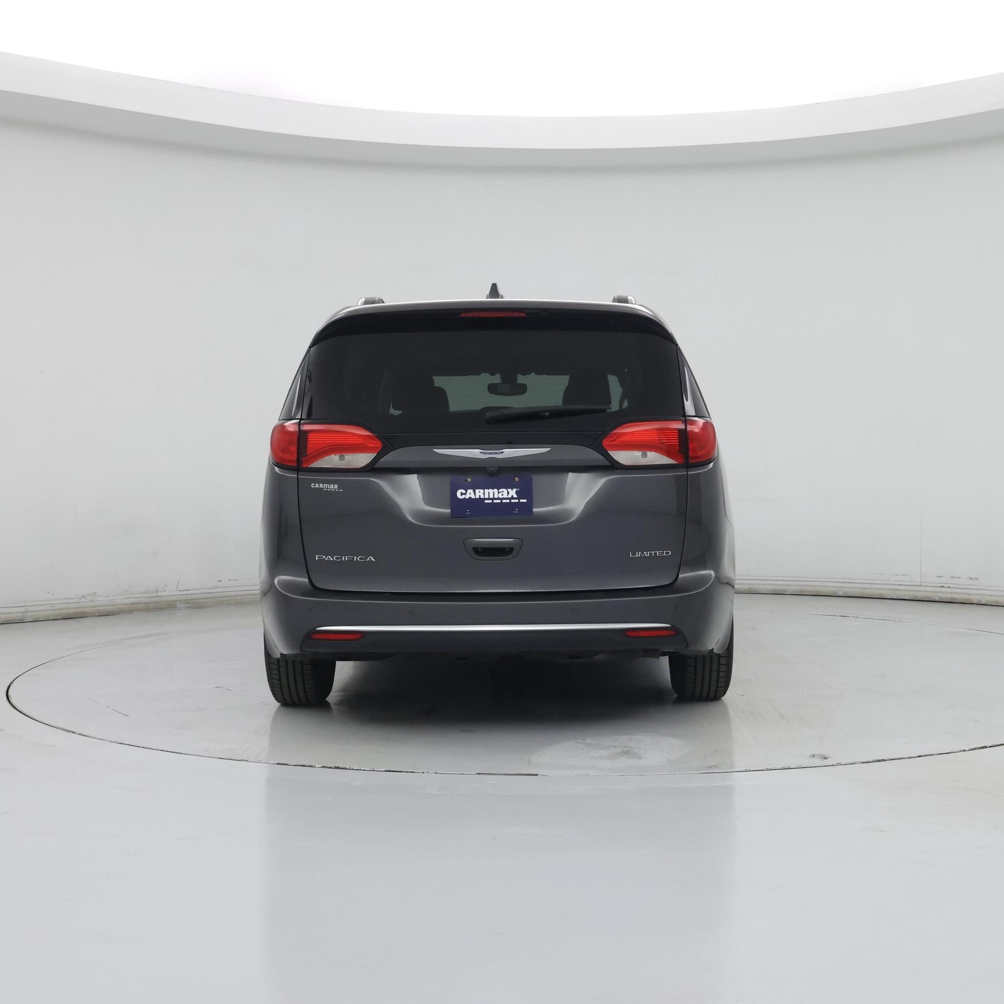 Thumbnail: 2018 Chrysler Pacifica - 6