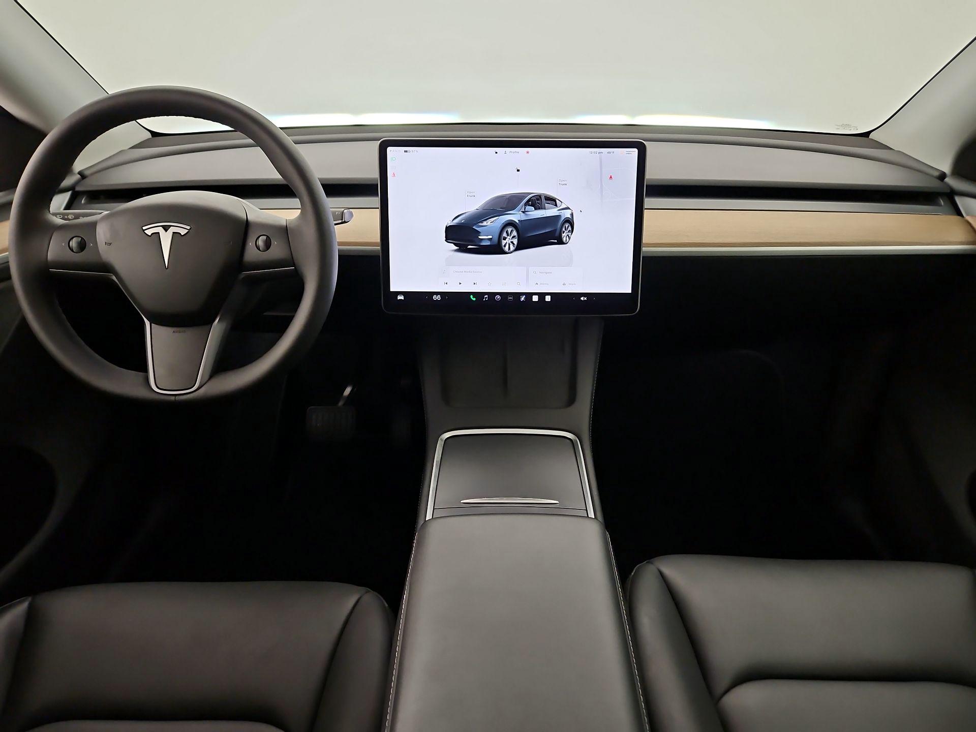 Thumbnail: 2024 Tesla Model Y - 9