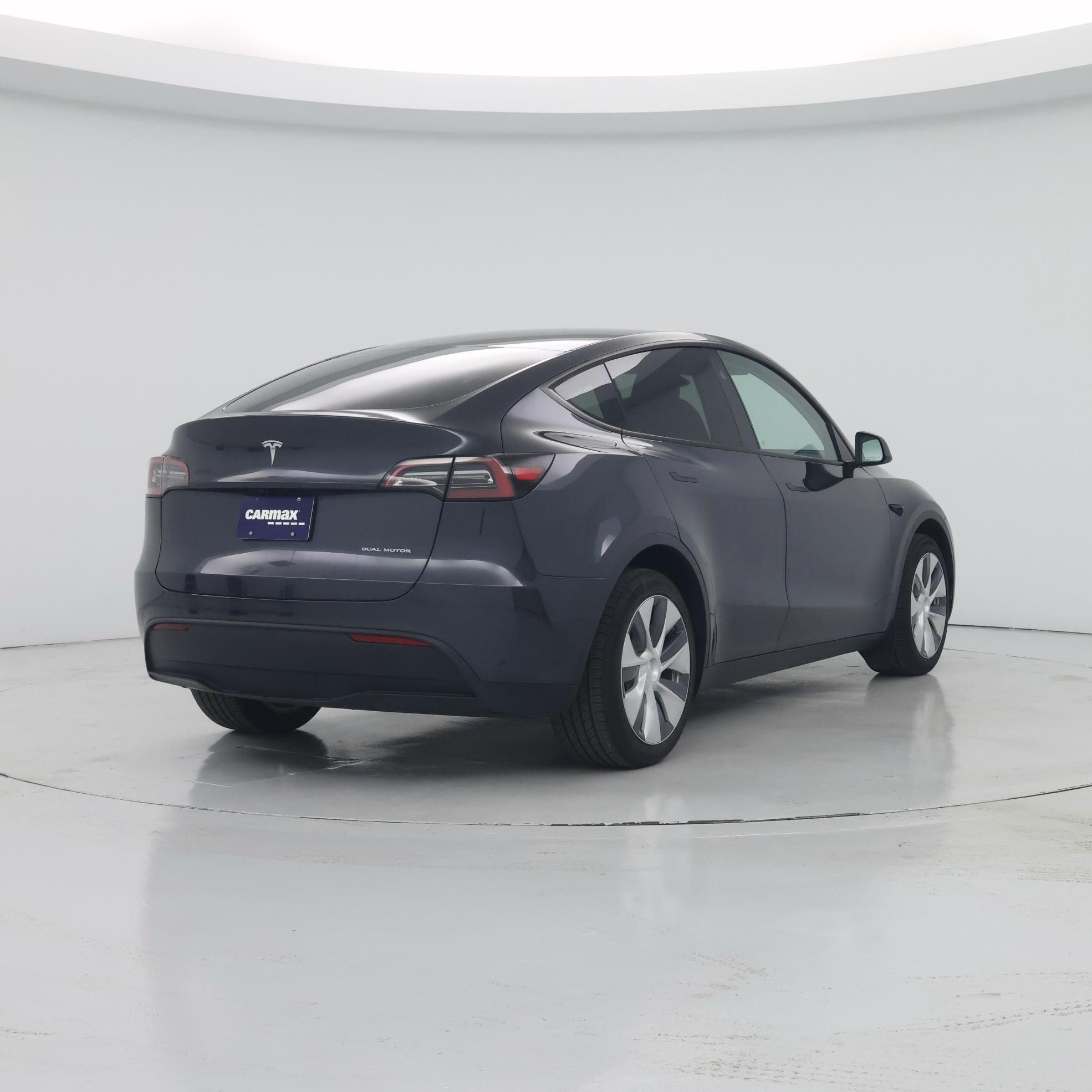 Thumbnail: 2024 Tesla Model Y - 8
