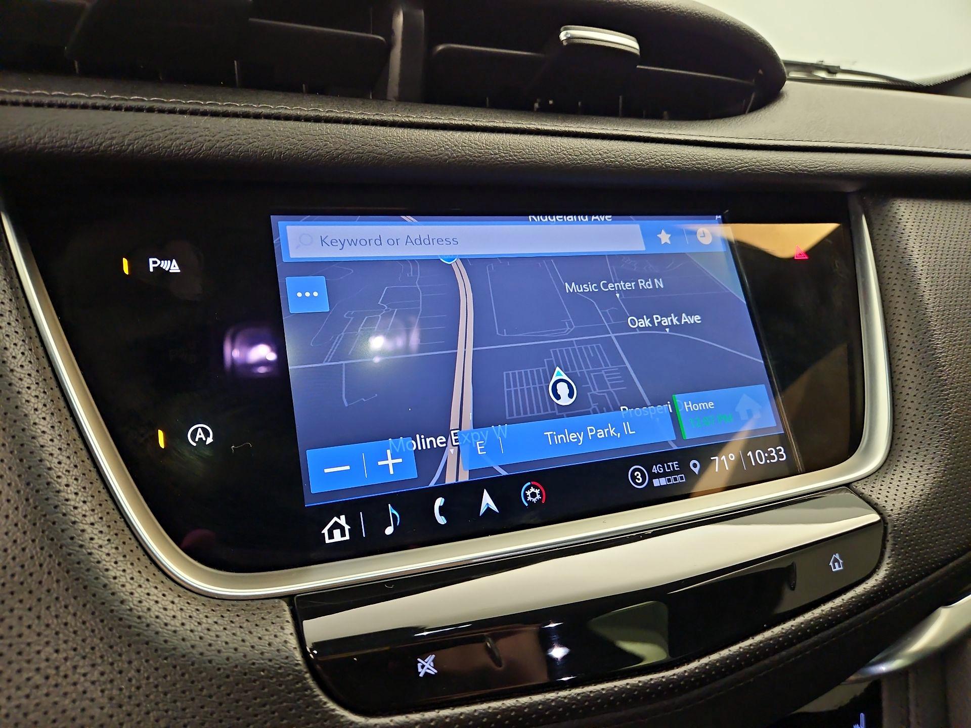 Thumbnail: 2023 Cadillac XT5 - 14