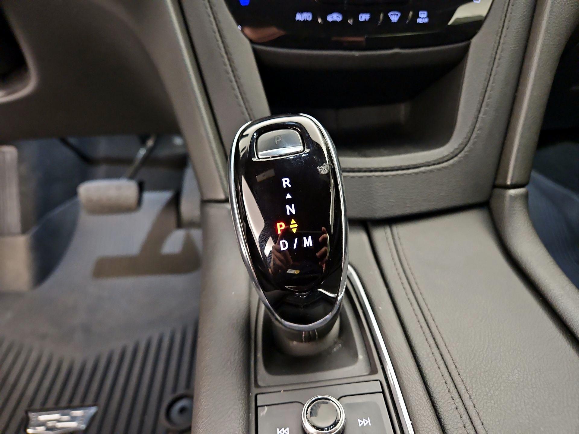 Thumbnail: 2023 Cadillac XT5 - 18