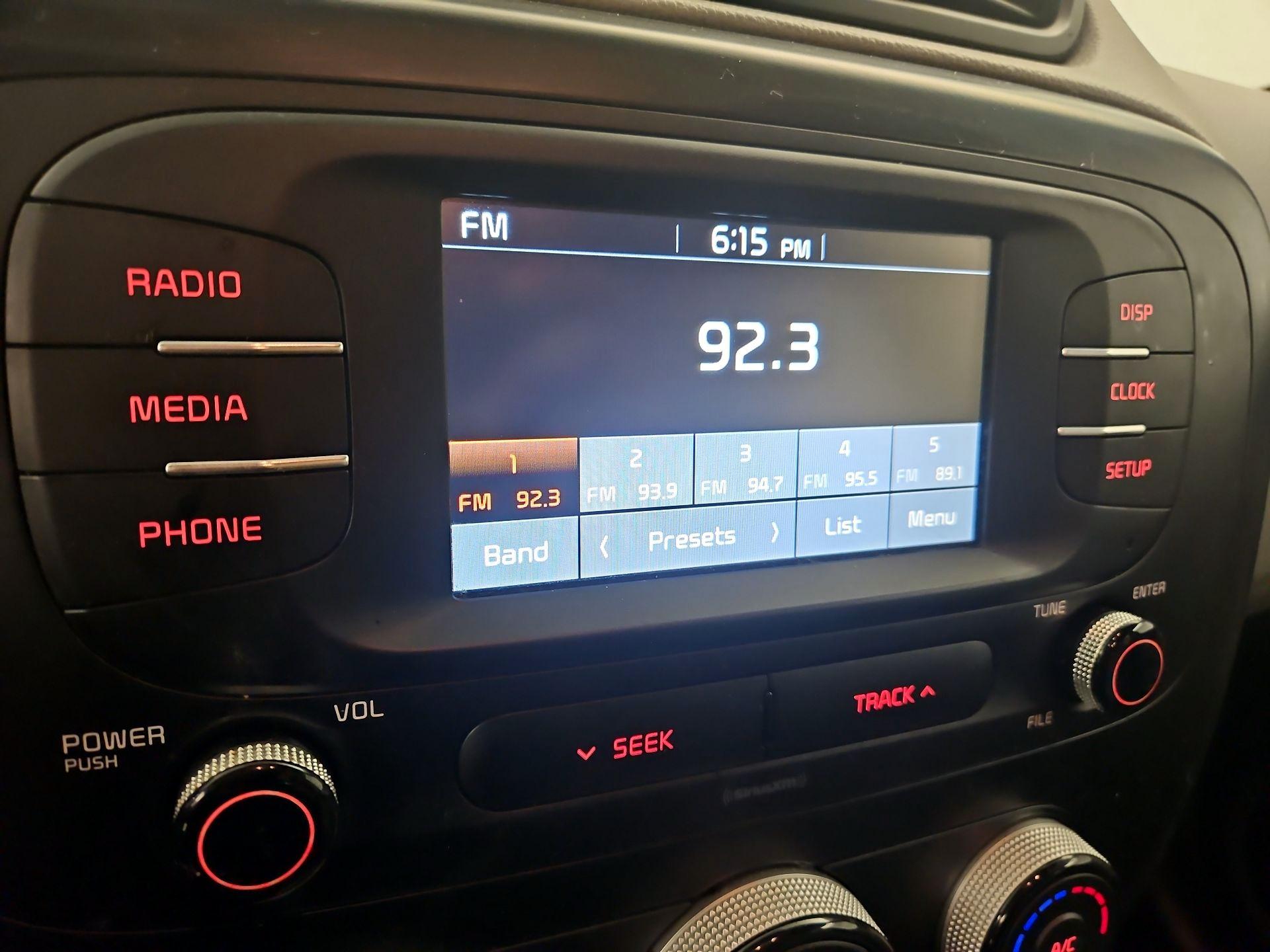 Thumbnail: 2019 Kia Soul - 15