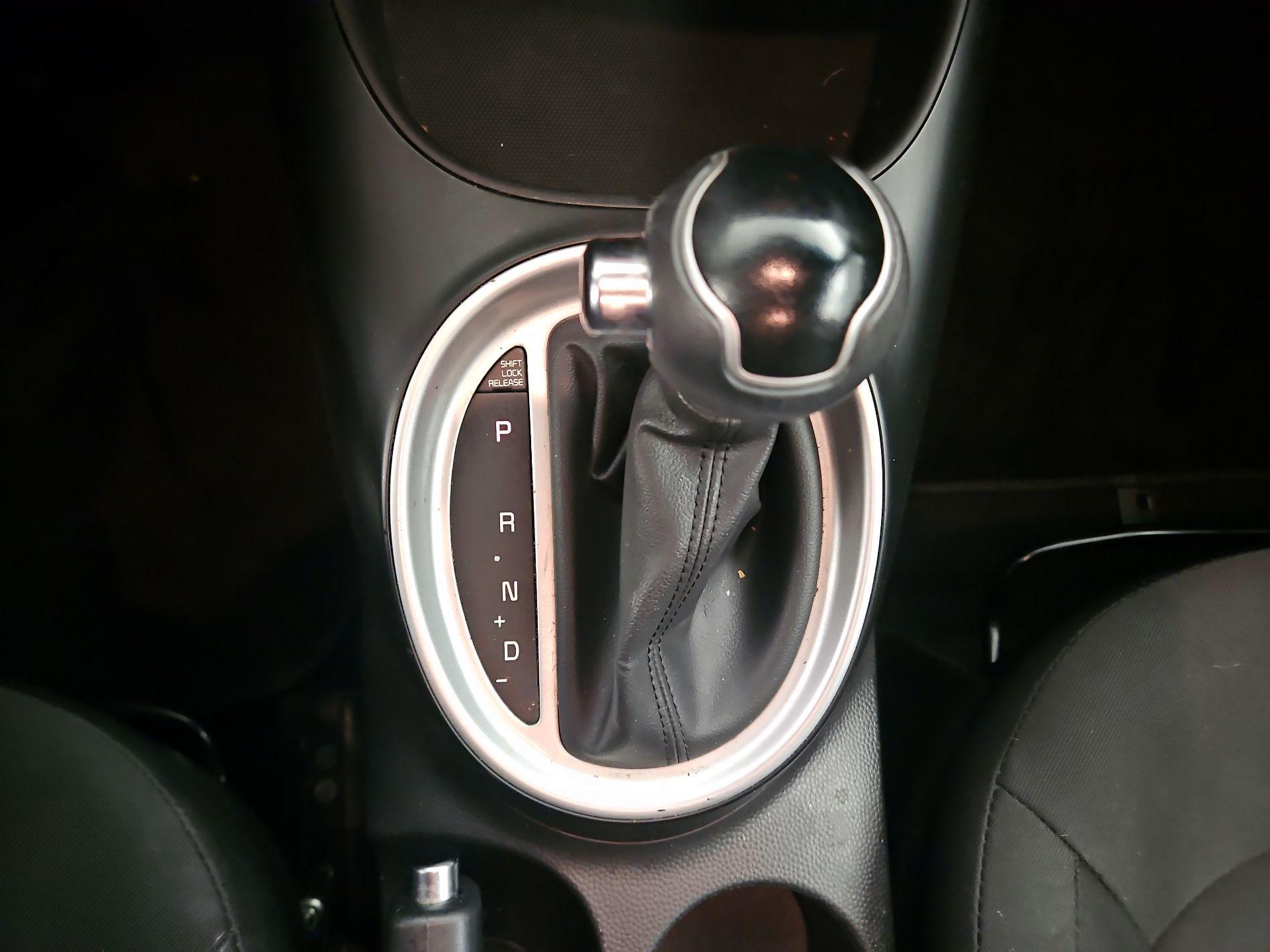 Thumbnail: 2019 Kia Soul - 17