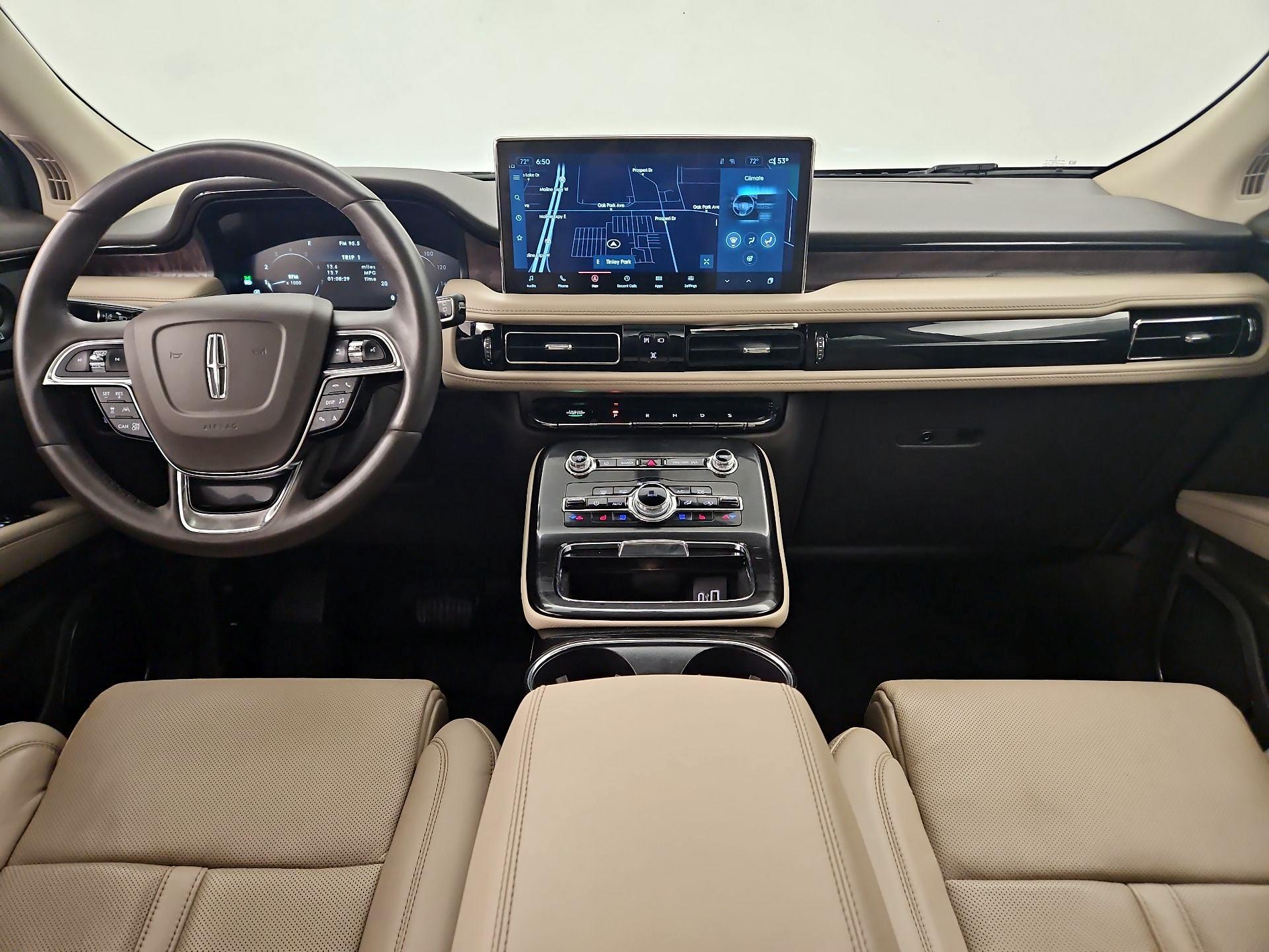 Thumbnail: 2023 Lincoln Nautilus - 9