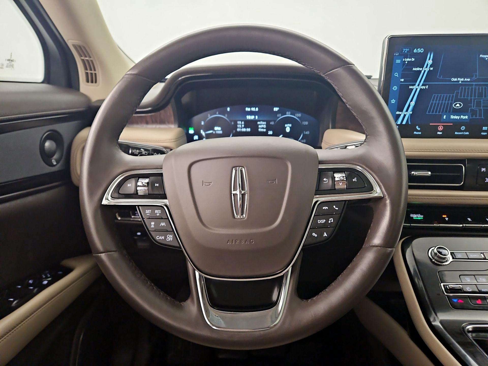 Thumbnail: 2023 Lincoln Nautilus - 10