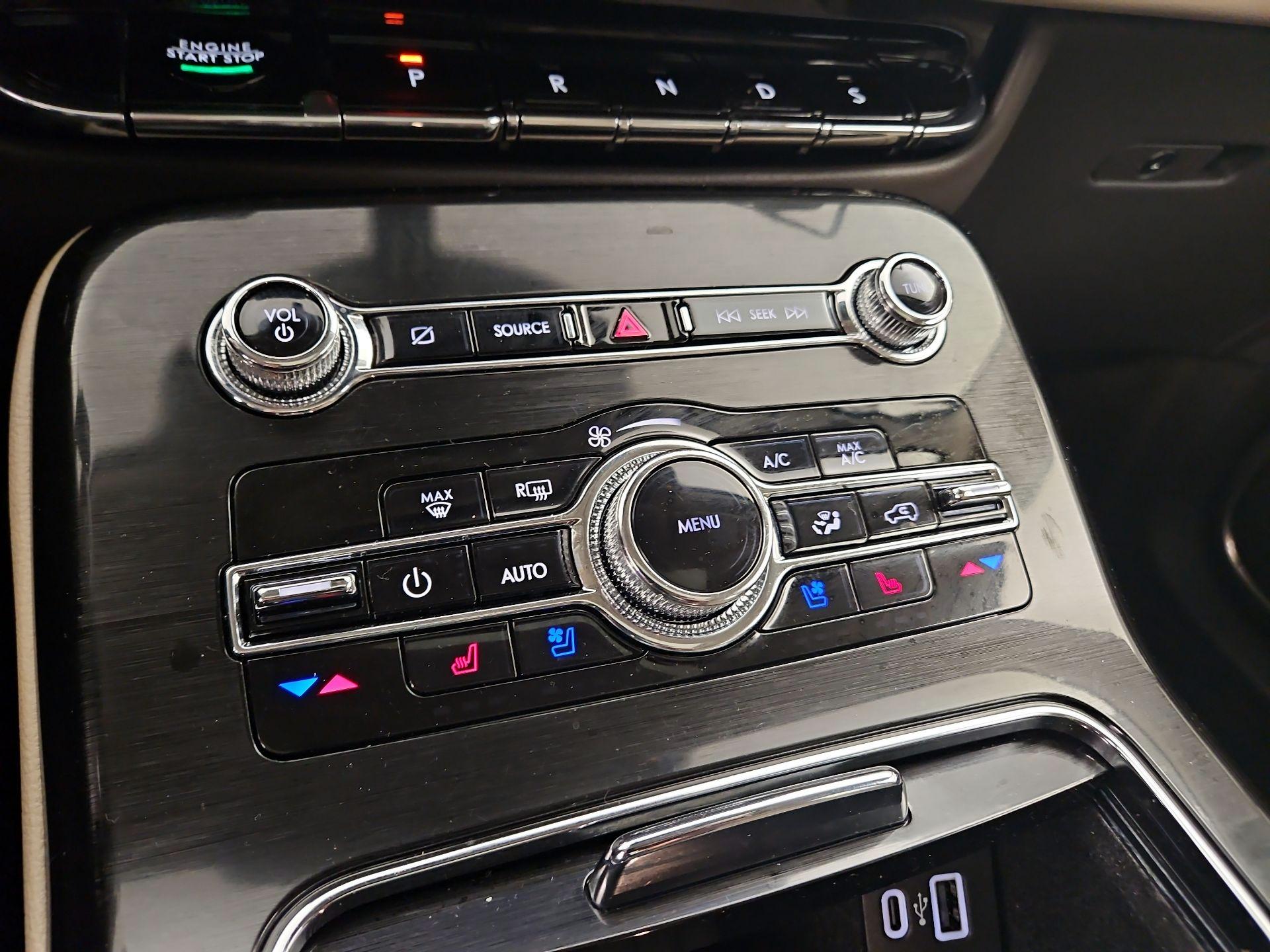 Thumbnail: 2023 Lincoln Nautilus - 17