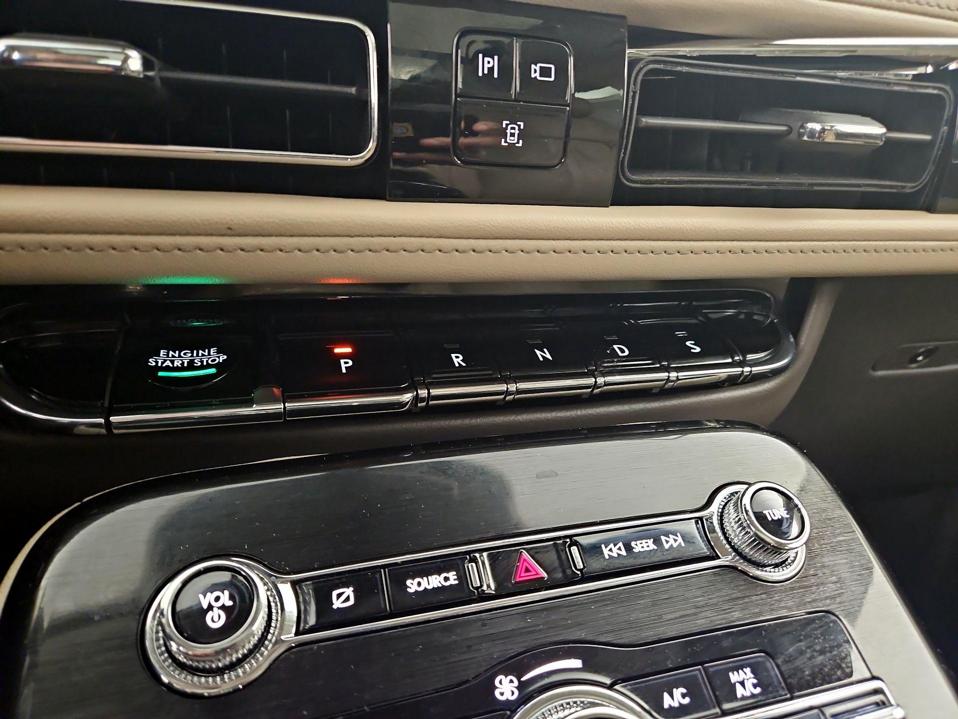 Thumbnail: 2023 Lincoln Nautilus - 18