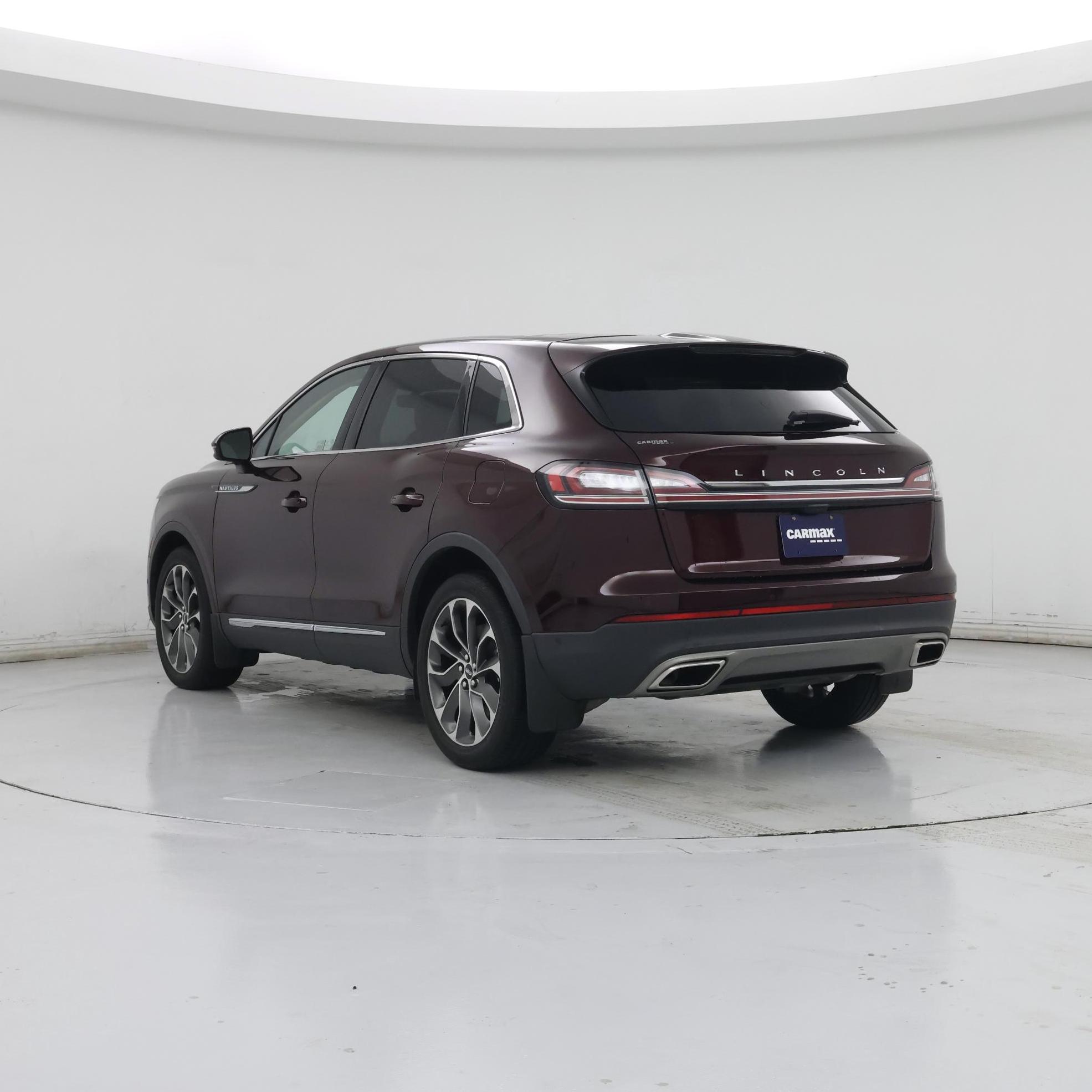 Thumbnail: 2023 Lincoln Nautilus - 2