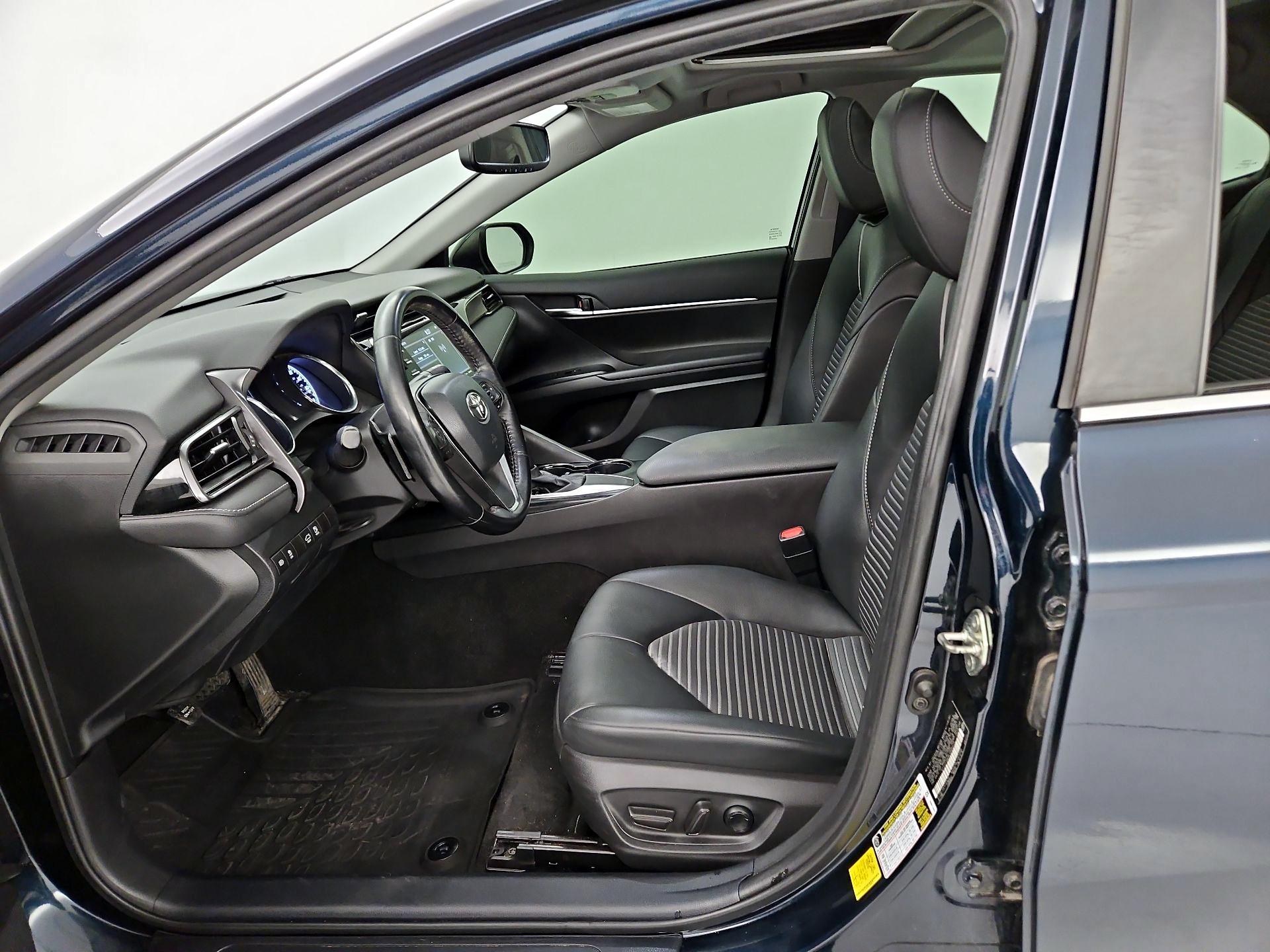 Thumbnail: 2020 Toyota Camry - 11