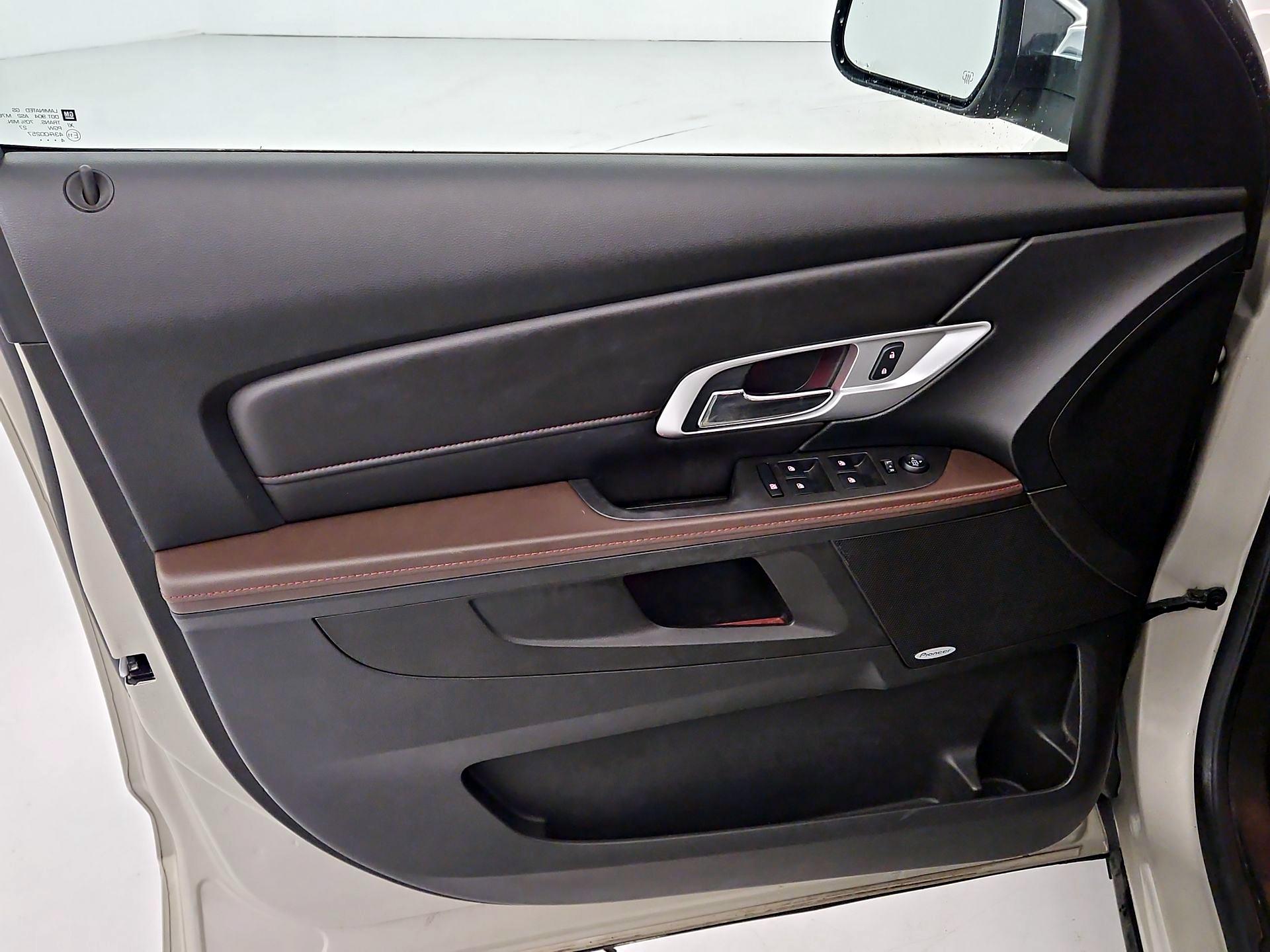 Thumbnail: 2015 GMC Terrain - 12