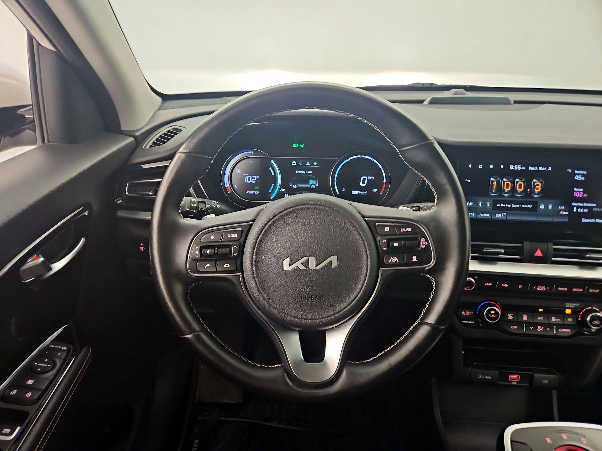 Thumbnail: 2022 Kia Niro - 10