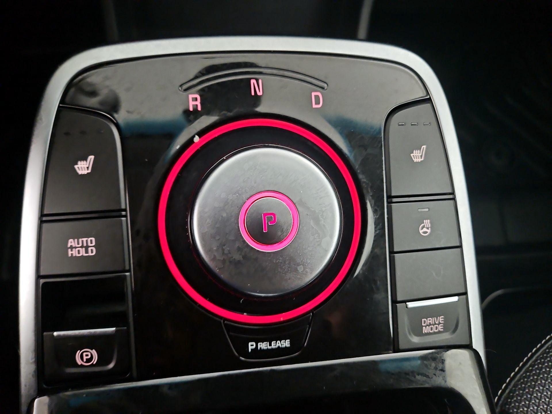 Thumbnail: 2022 Kia Niro - 18