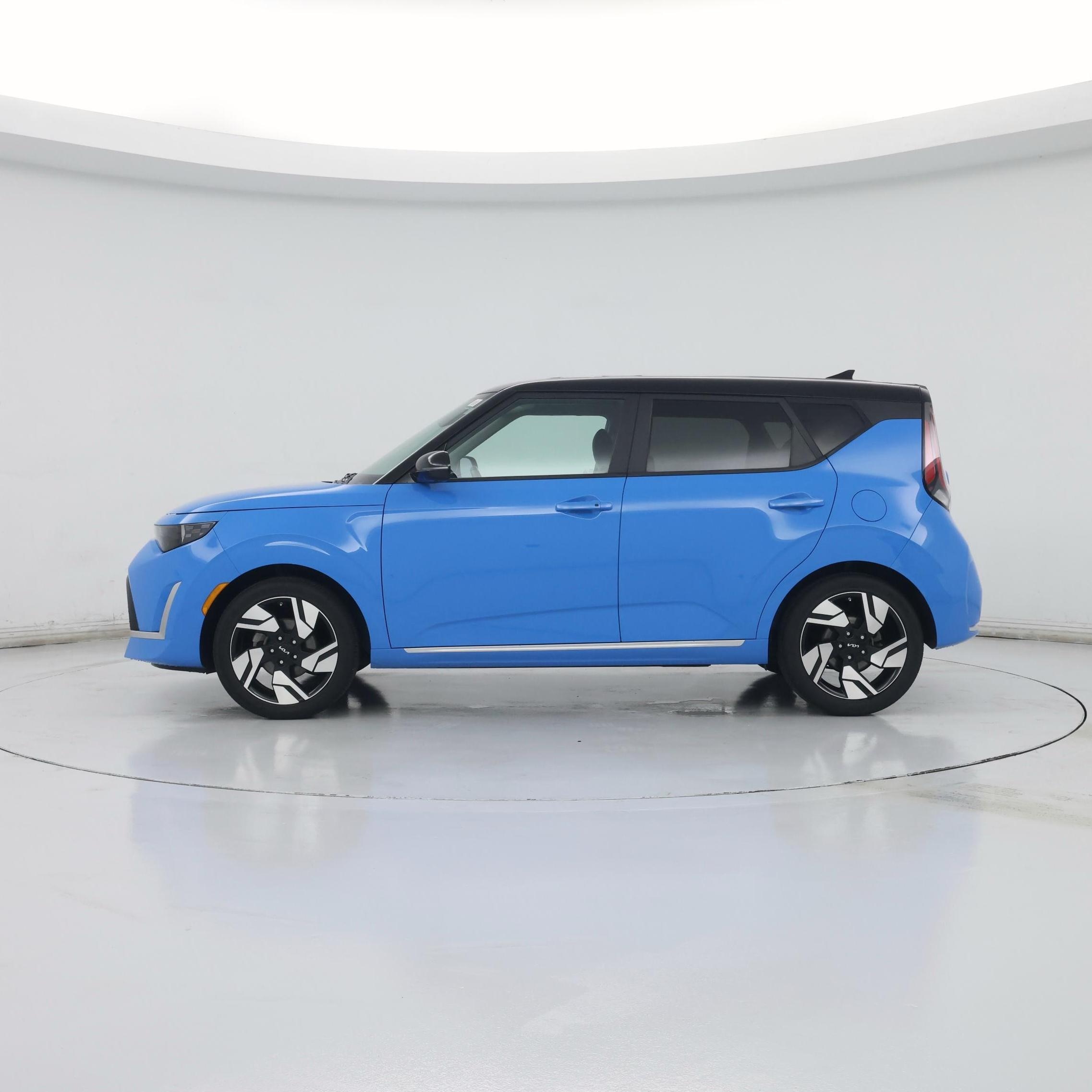 Thumbnail: 2023 Kia Soul - 3