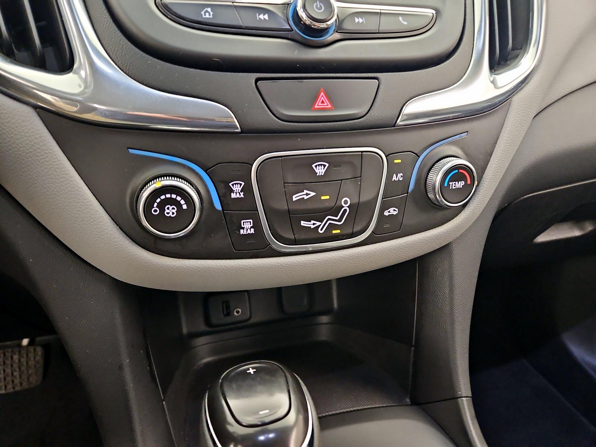 Thumbnail: 2018 Chevrolet Equinox - 16