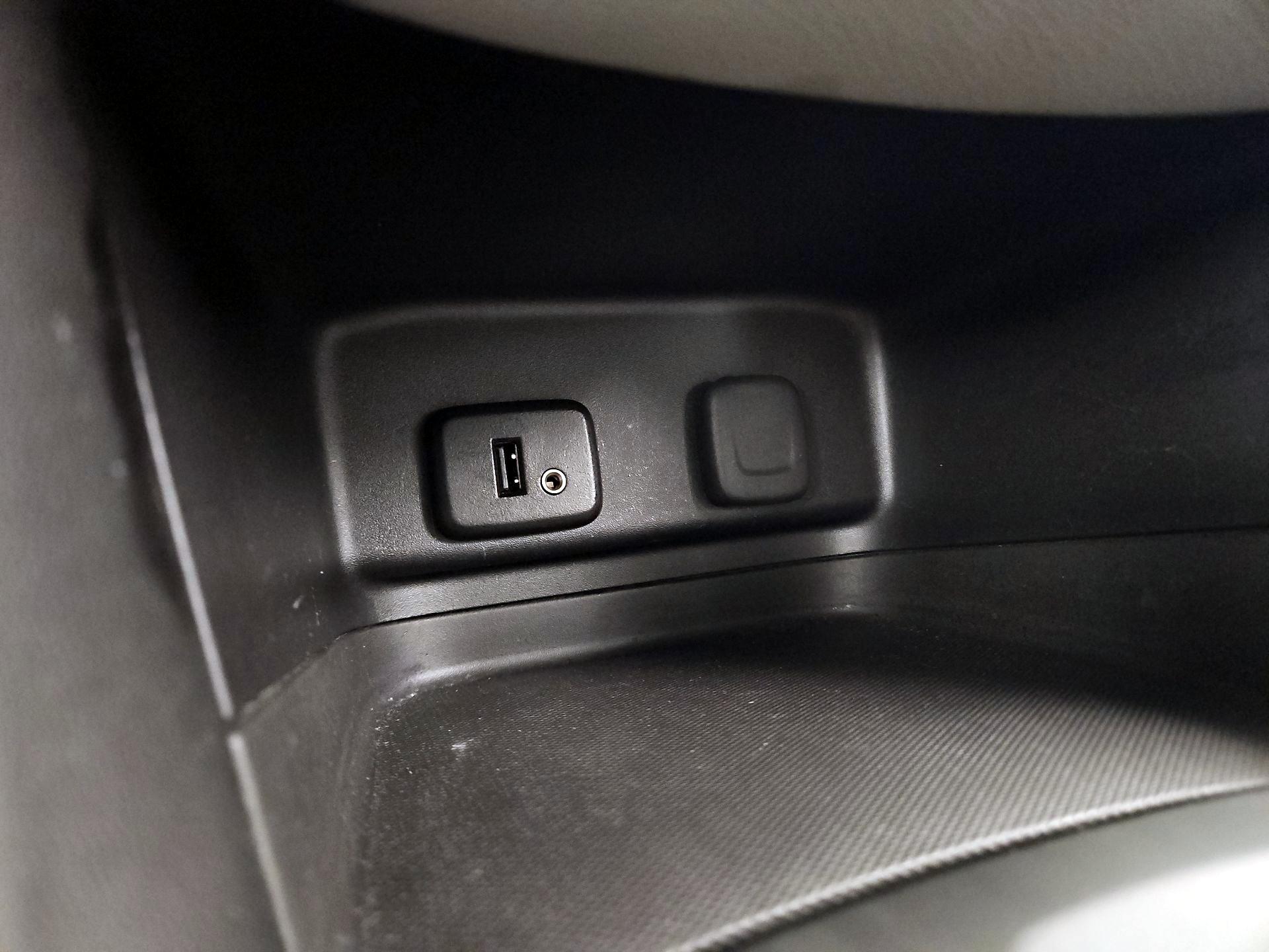 Thumbnail: 2018 Chevrolet Equinox - 18