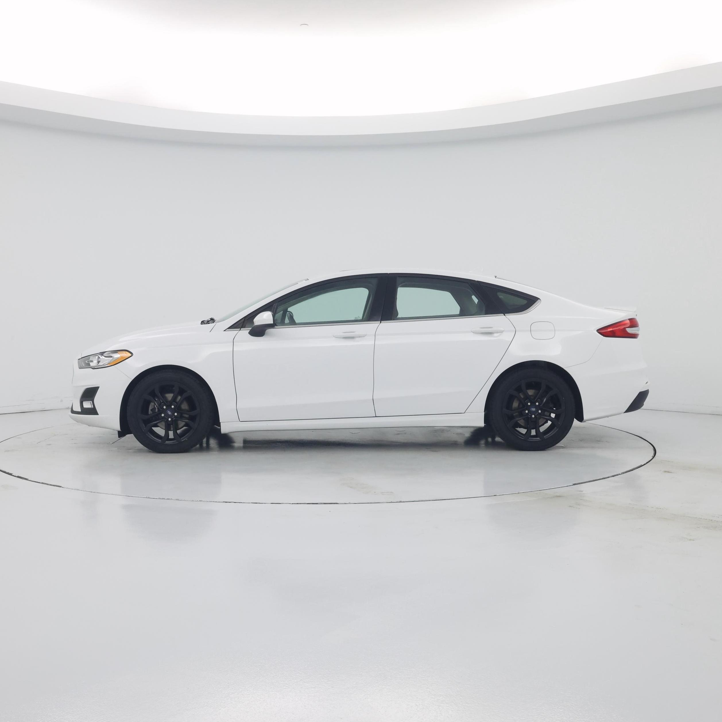 Thumbnail: 2020 Ford Fusion - 3