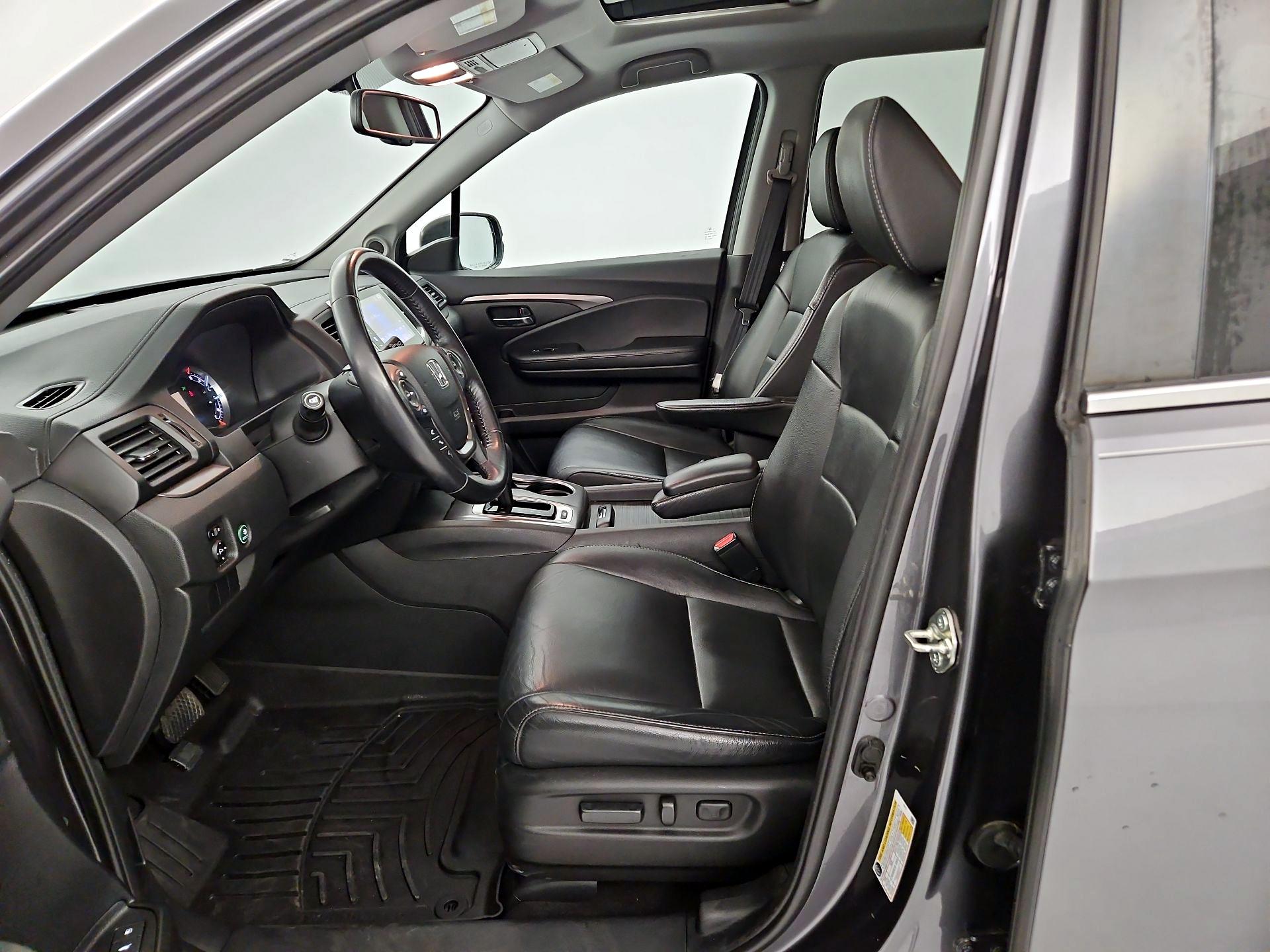 Thumbnail: 2018 Honda Pilot - 11