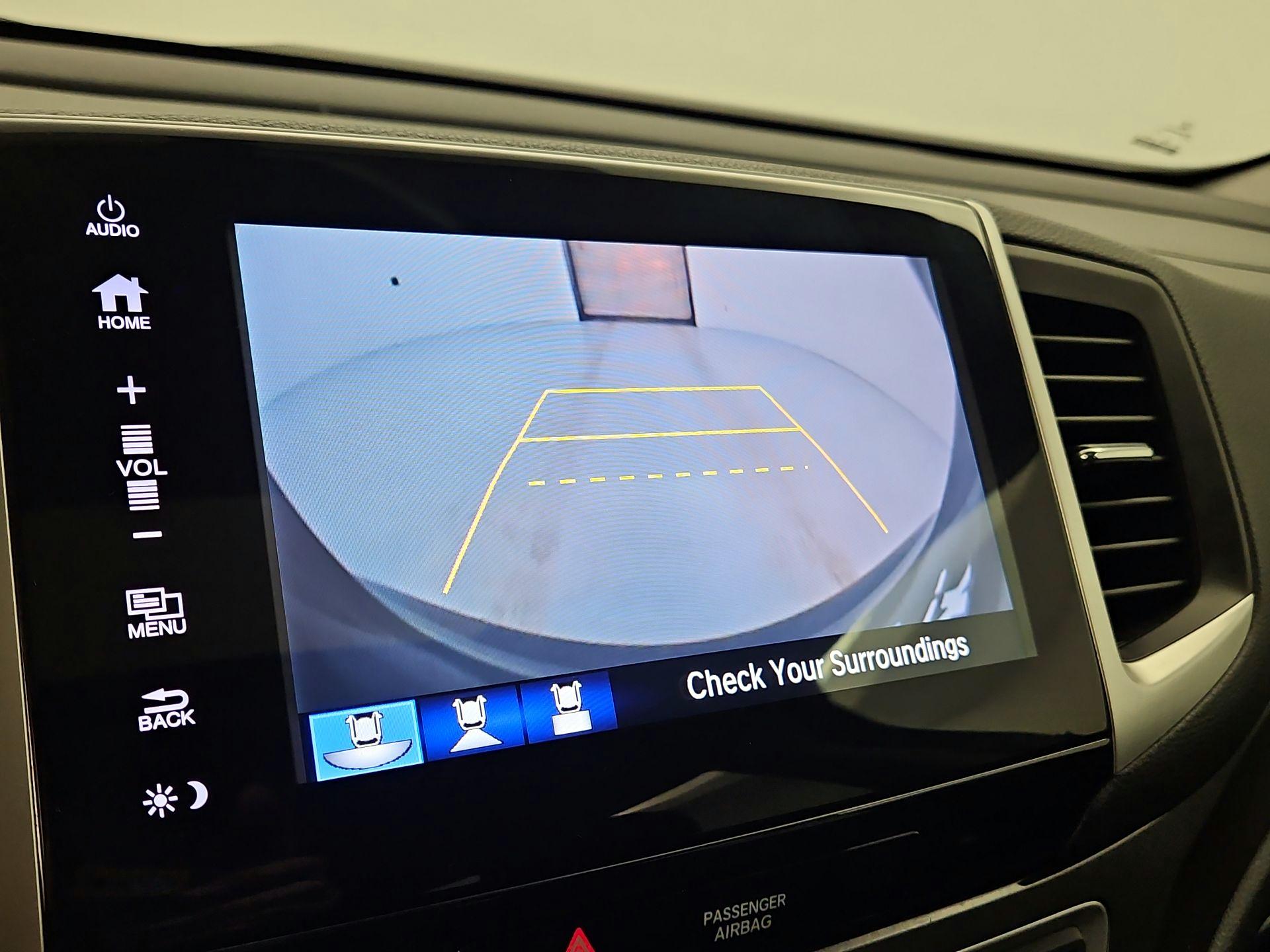 Thumbnail: 2018 Honda Pilot - 14