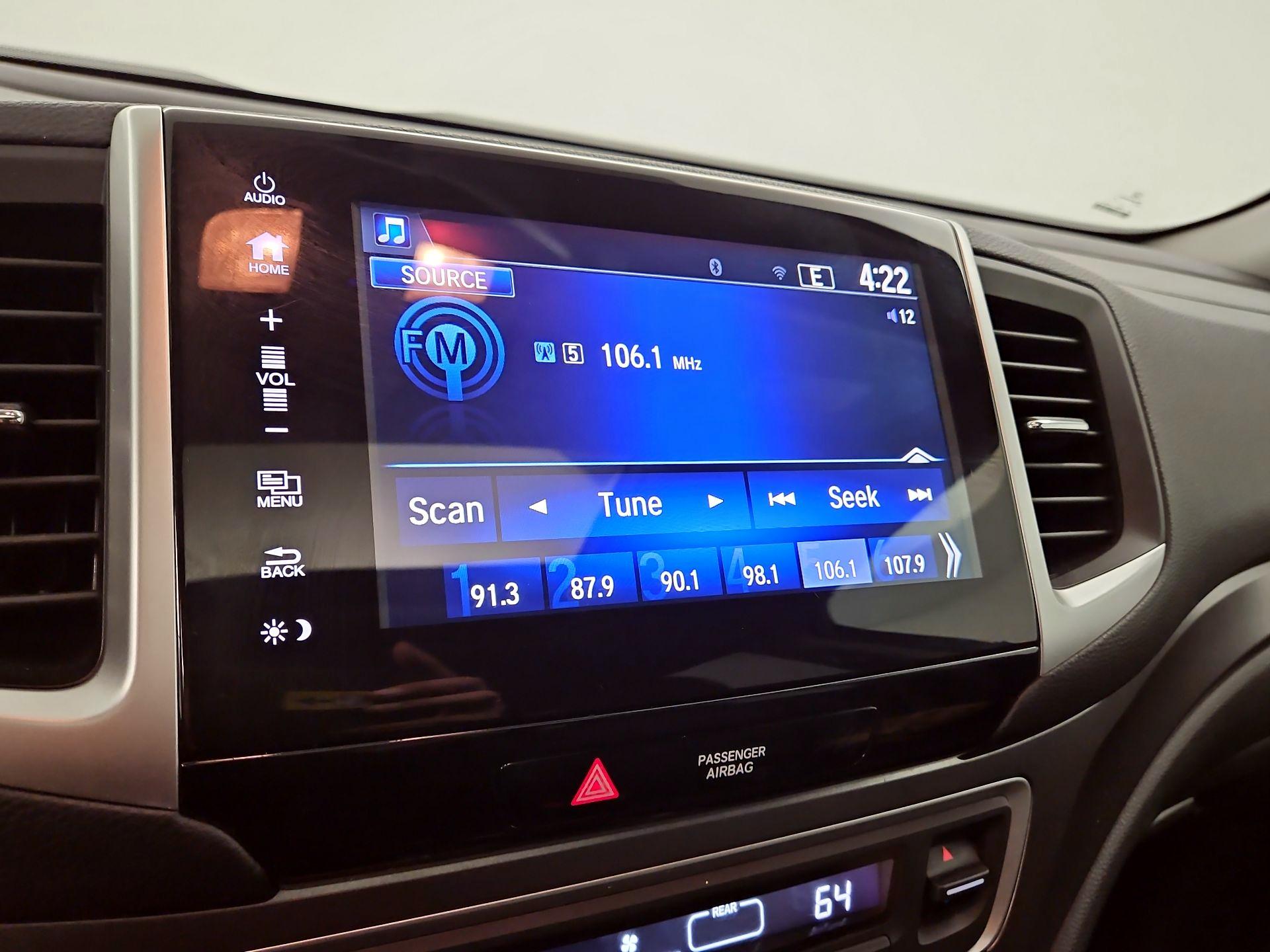 Thumbnail: 2018 Honda Pilot - 15