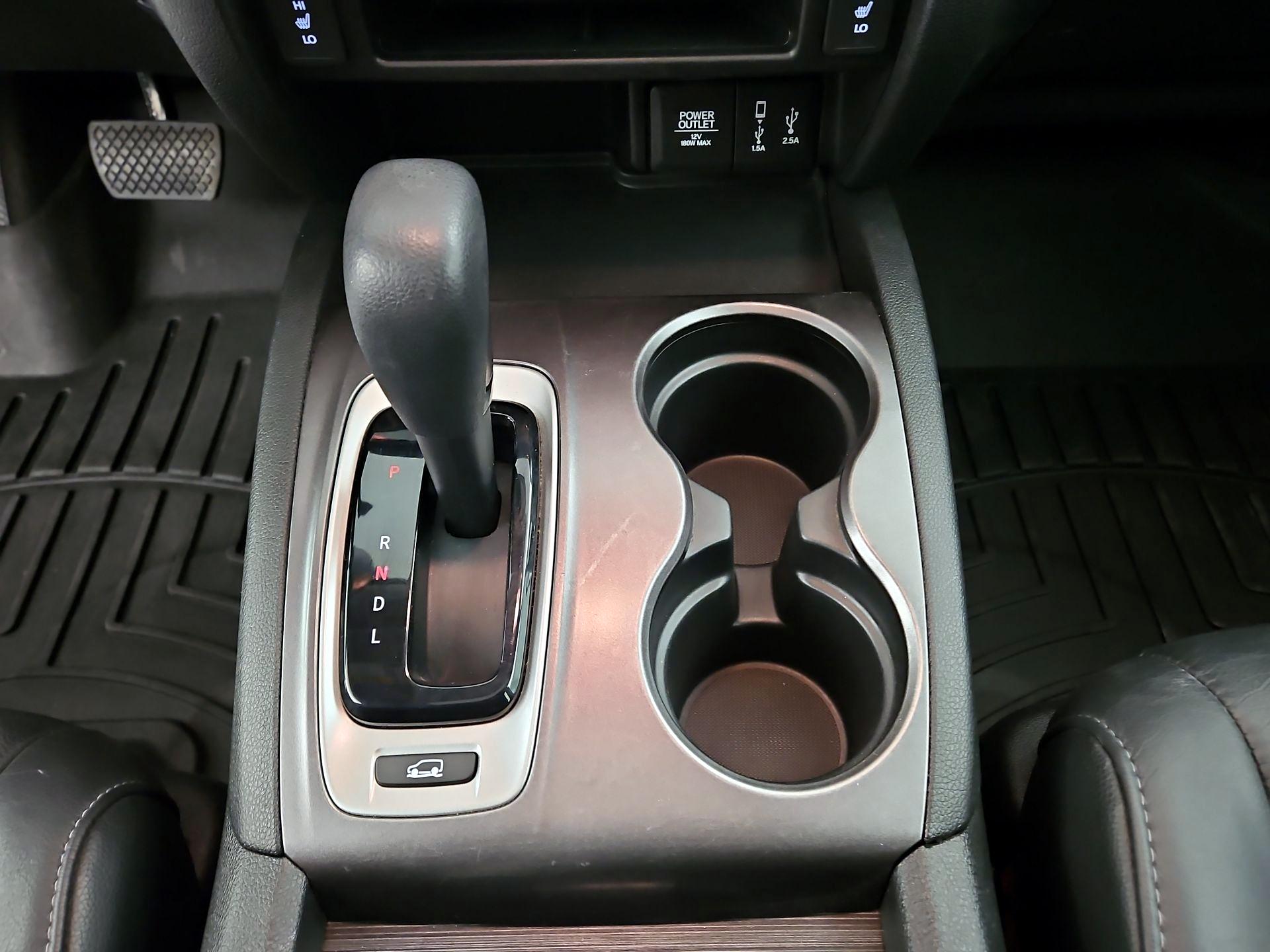 Thumbnail: 2018 Honda Pilot - 17