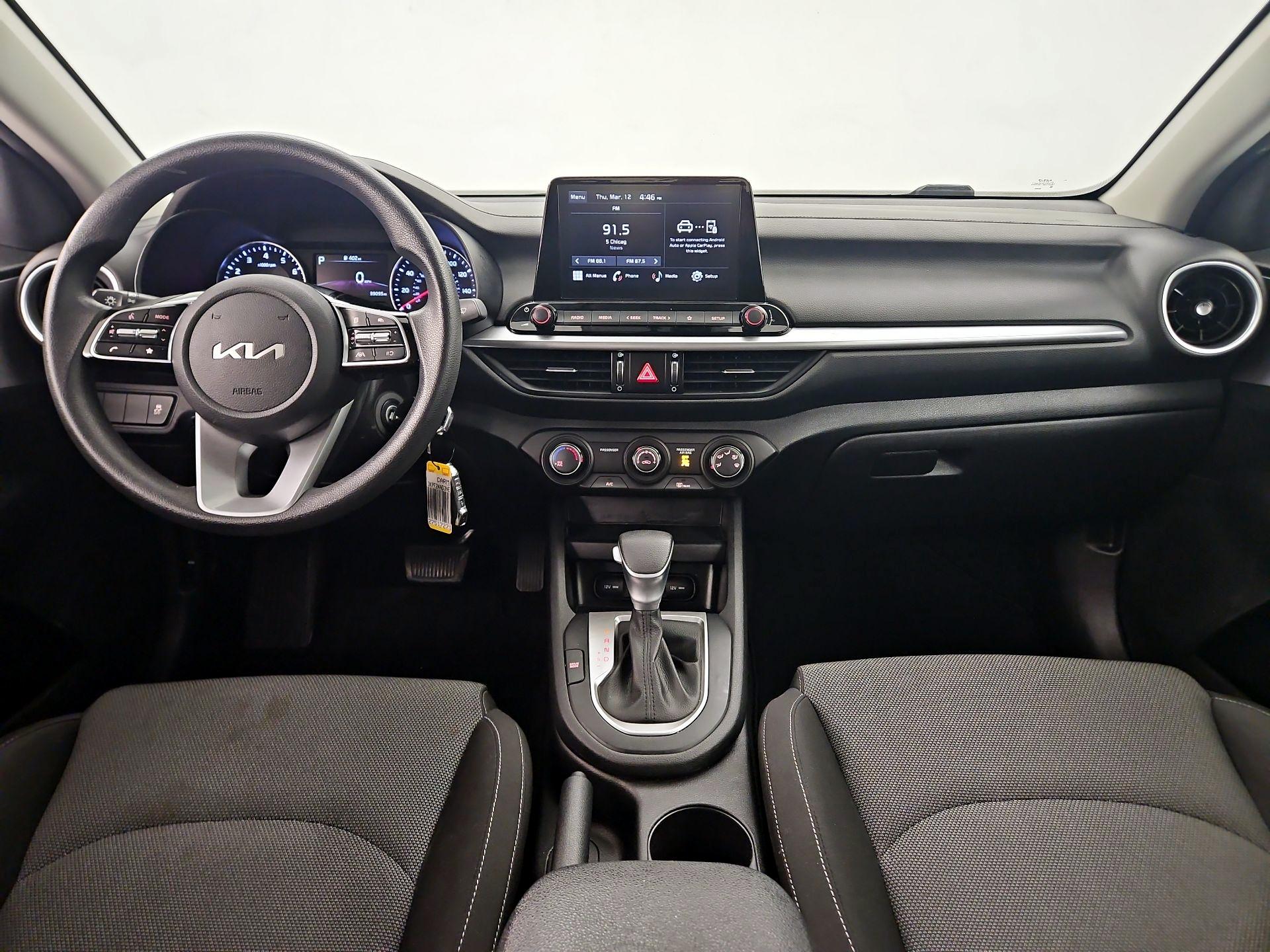 Thumbnail: 2022 Kia Forte - 9