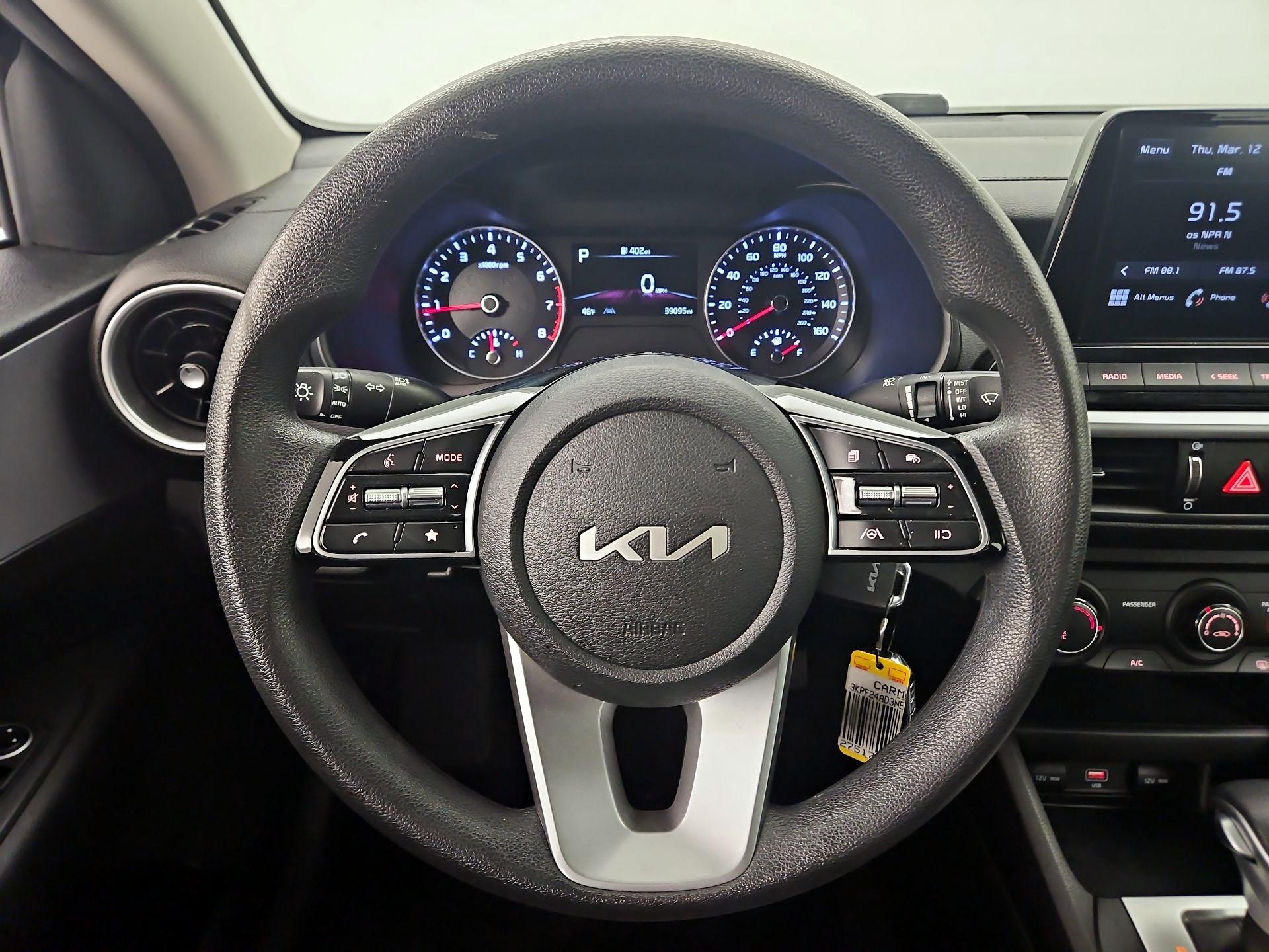 Thumbnail: 2022 Kia Forte - 10