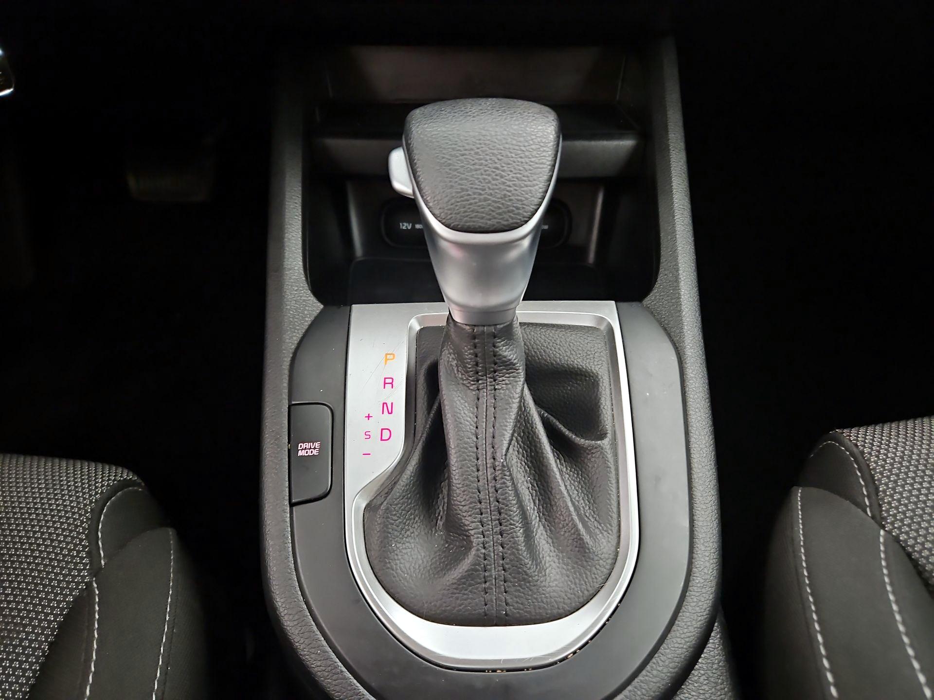 Thumbnail: 2022 Kia Forte - 17