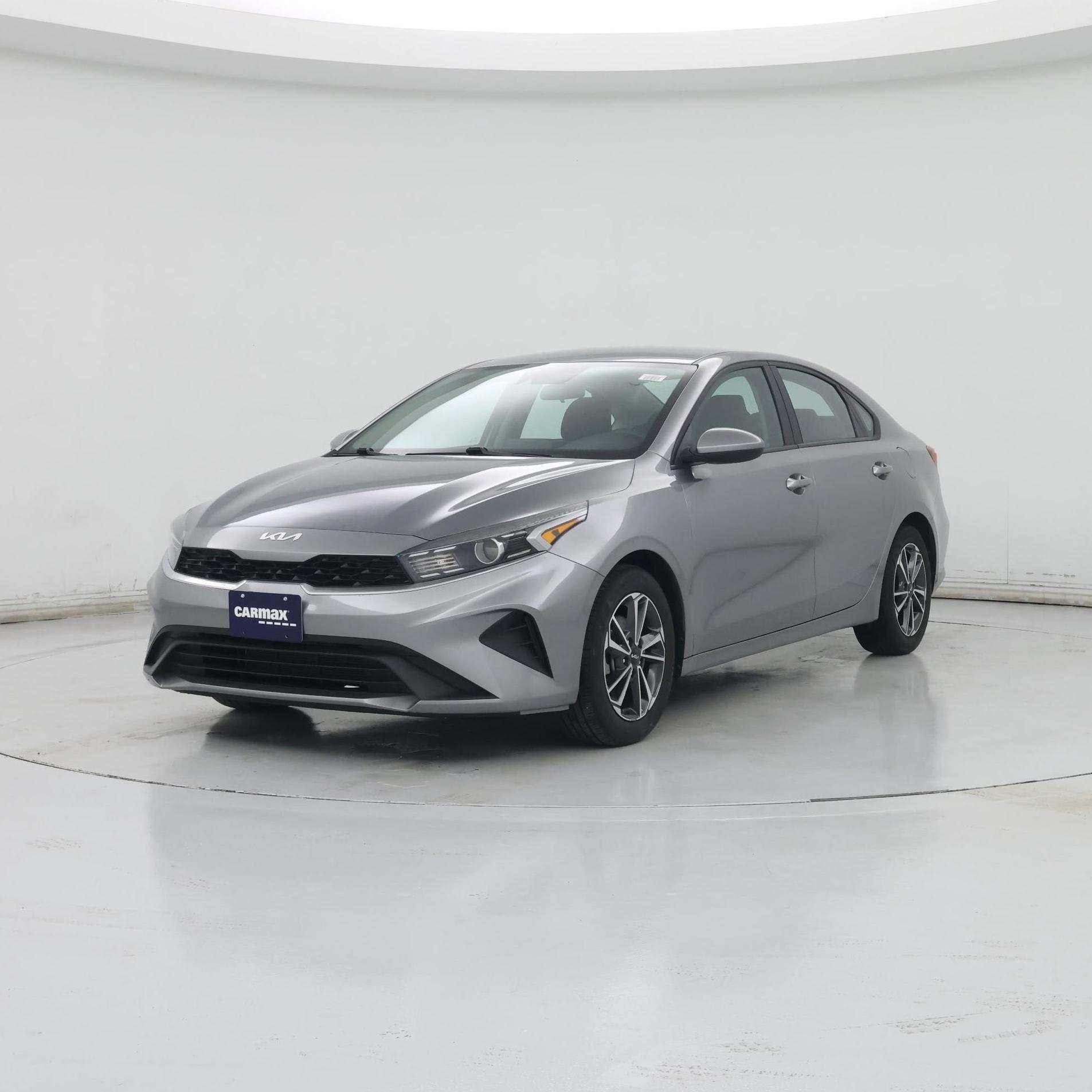 Thumbnail: 2022 Kia Forte - 4