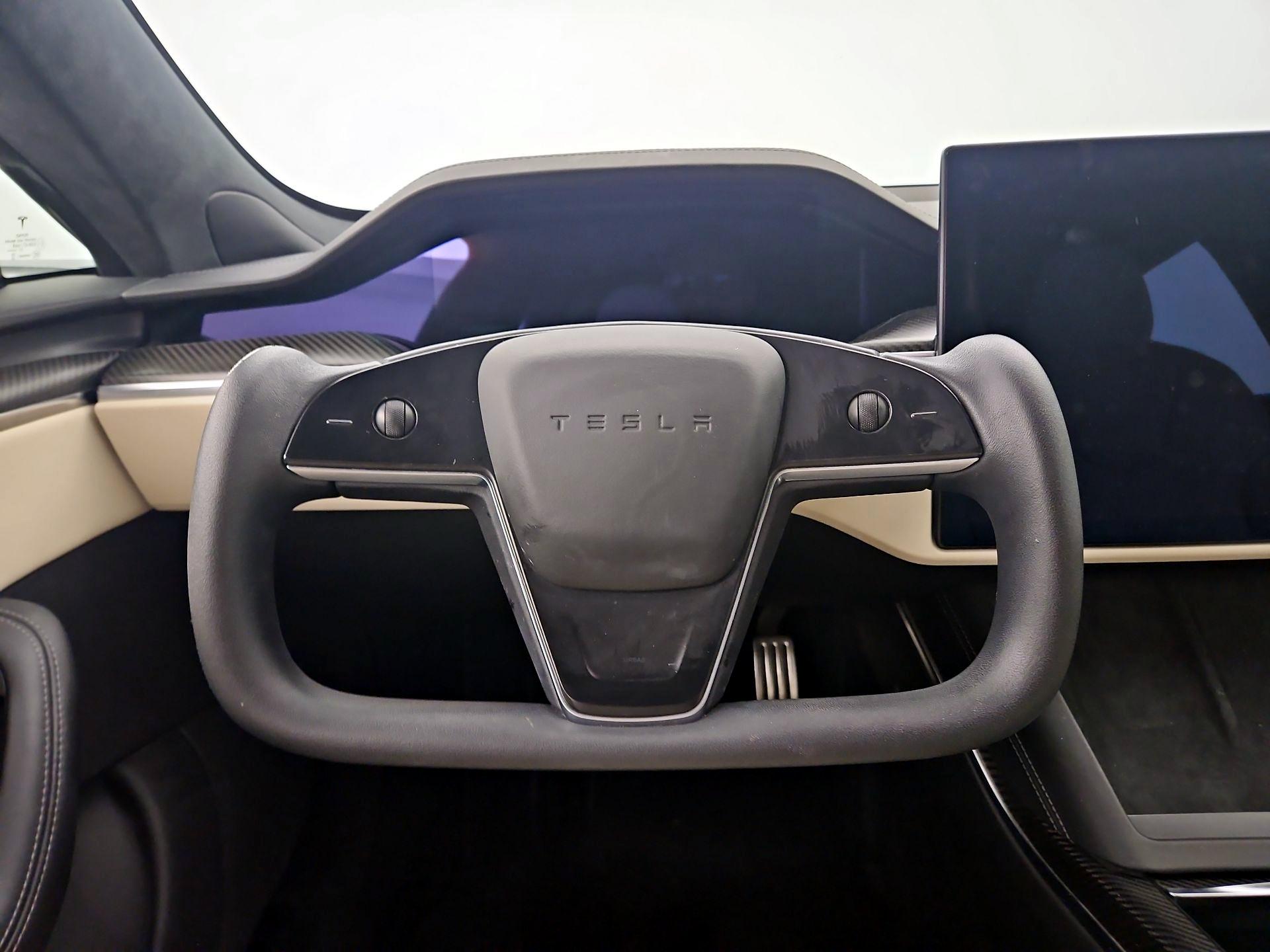 Thumbnail: 2022 Tesla Model S - 10